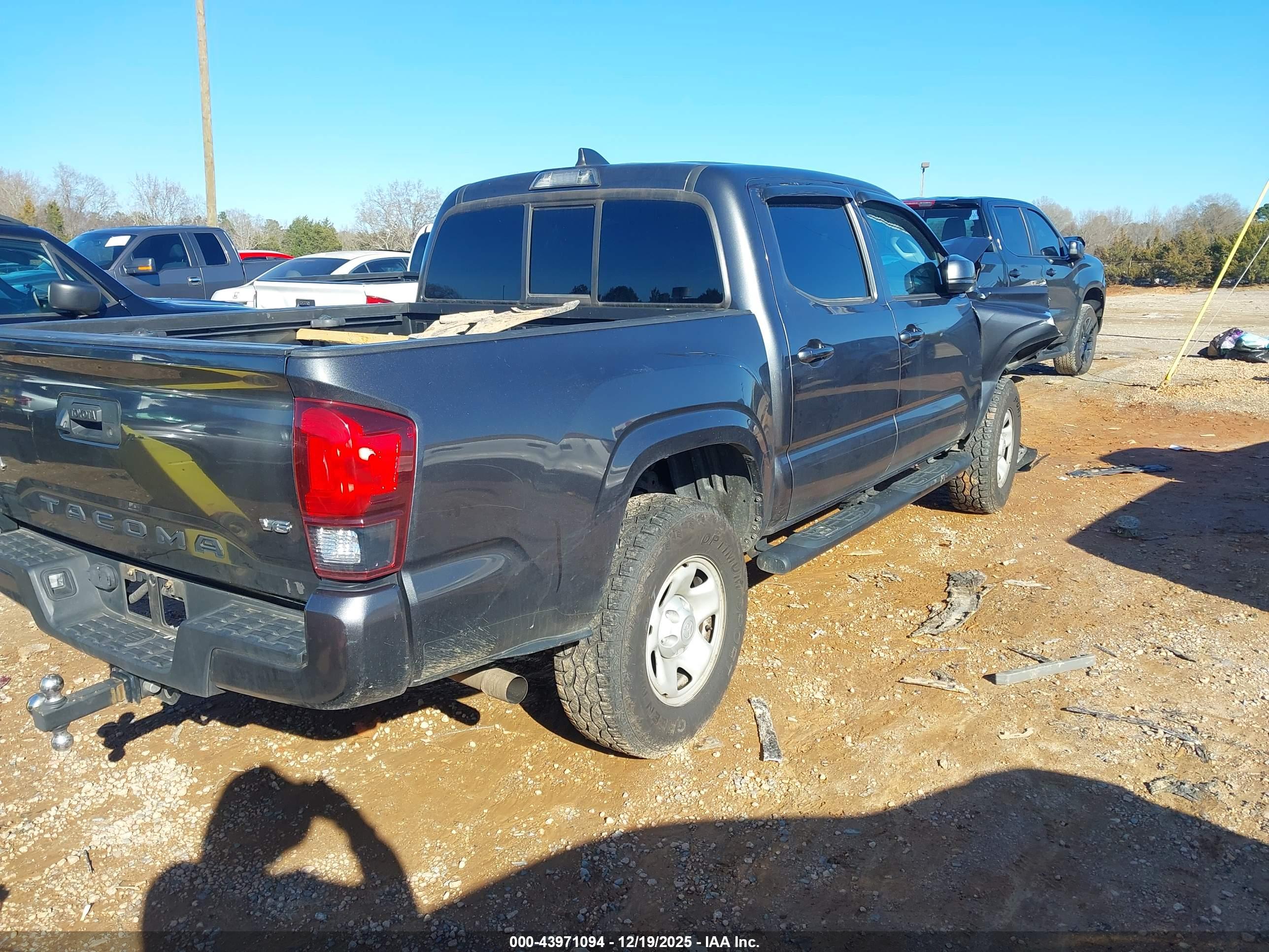 TOYOTA TACOMA image 4