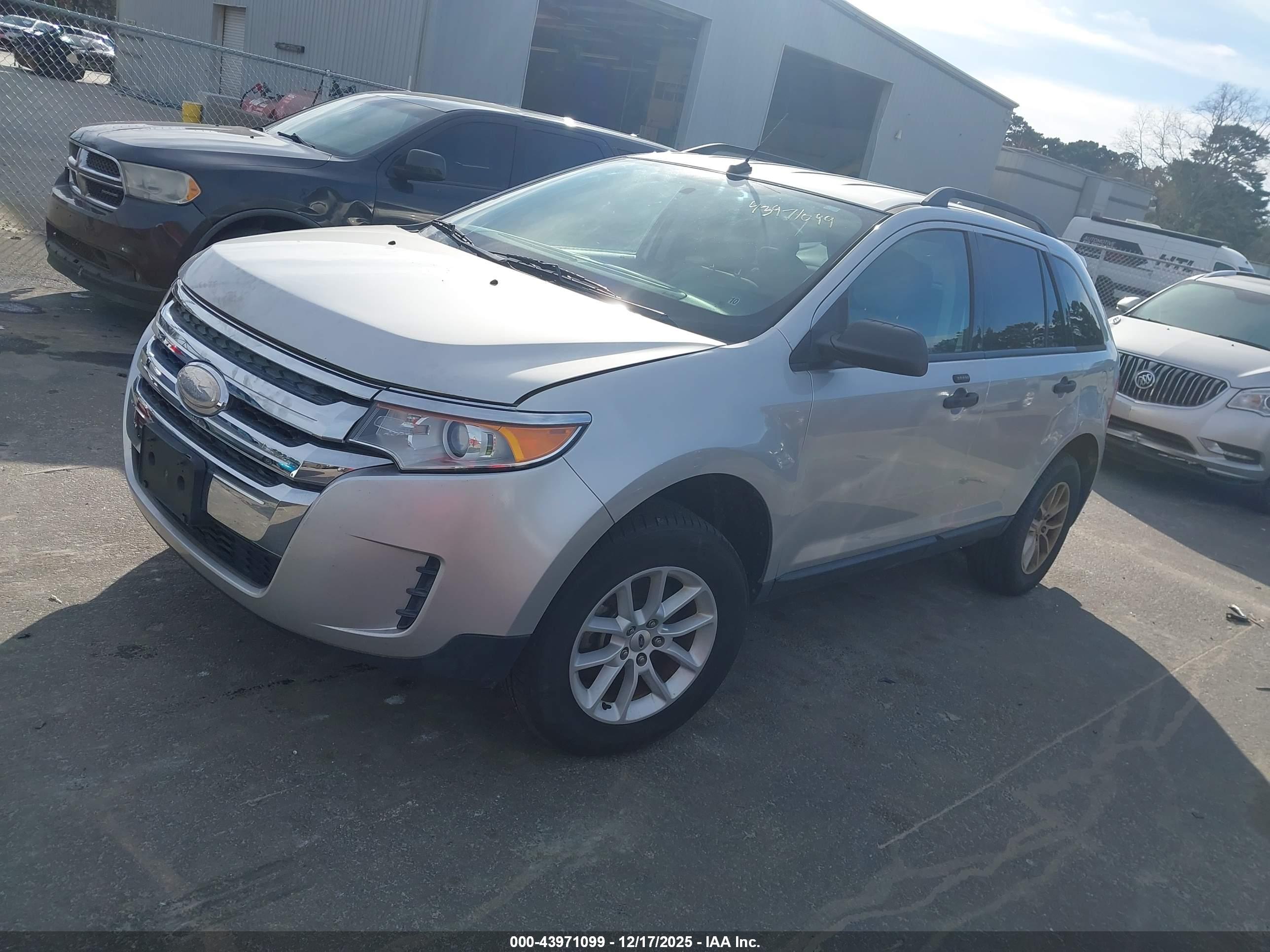 FORD EDGE image 2