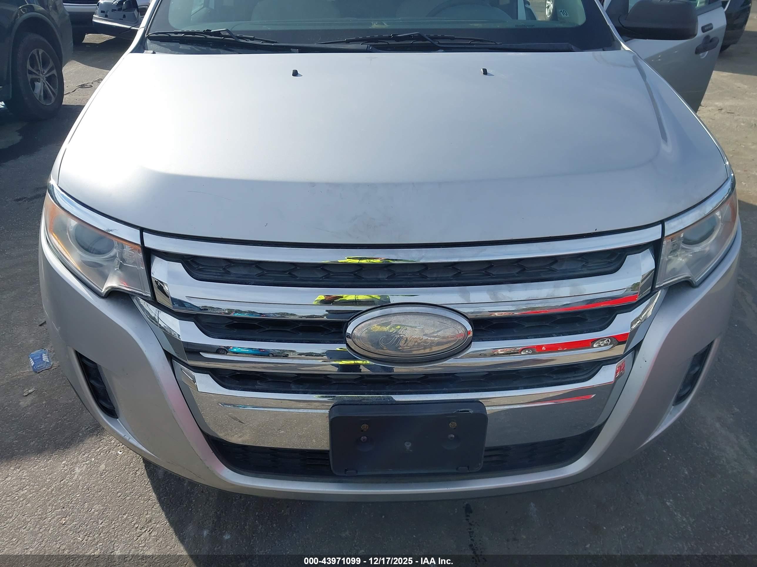 FORD EDGE image 6