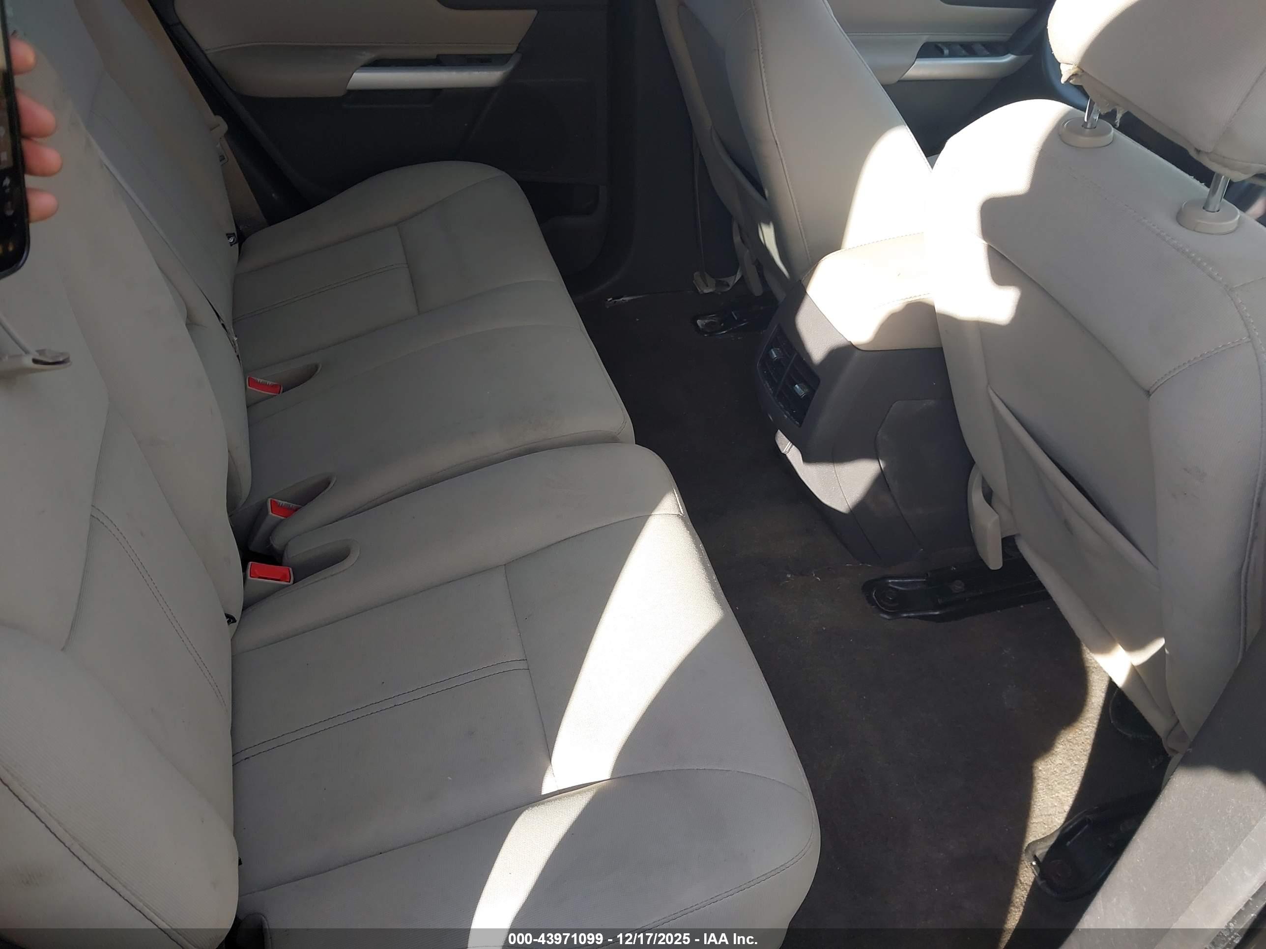FORD EDGE image 8