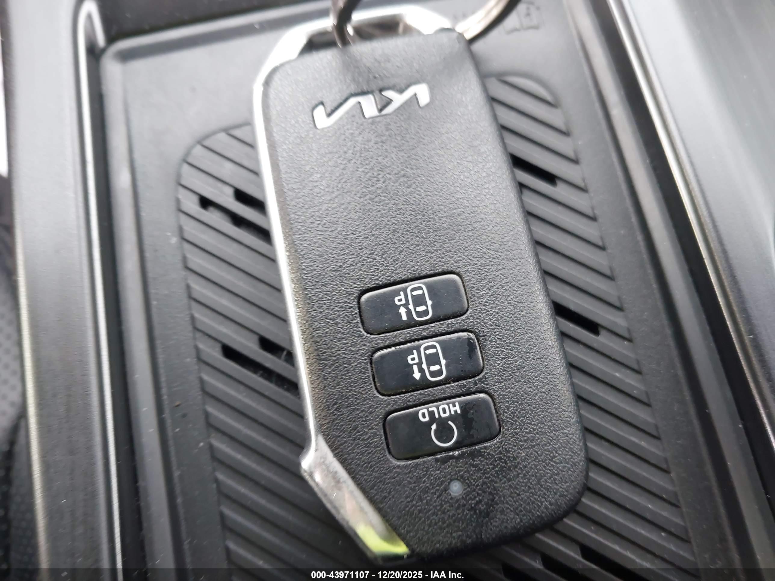 KIA EV6 image 11
