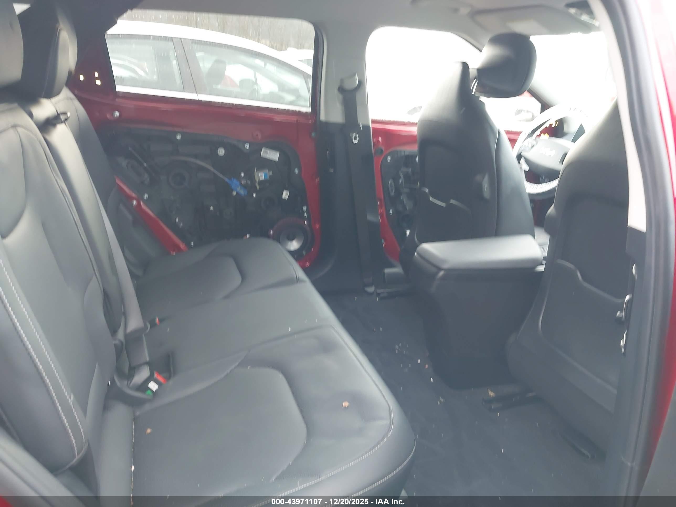 KIA EV6 image 8