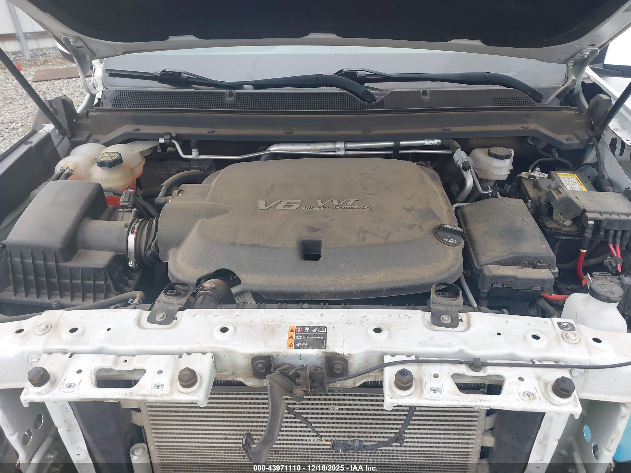 CHEVROLET COLORADO image 10