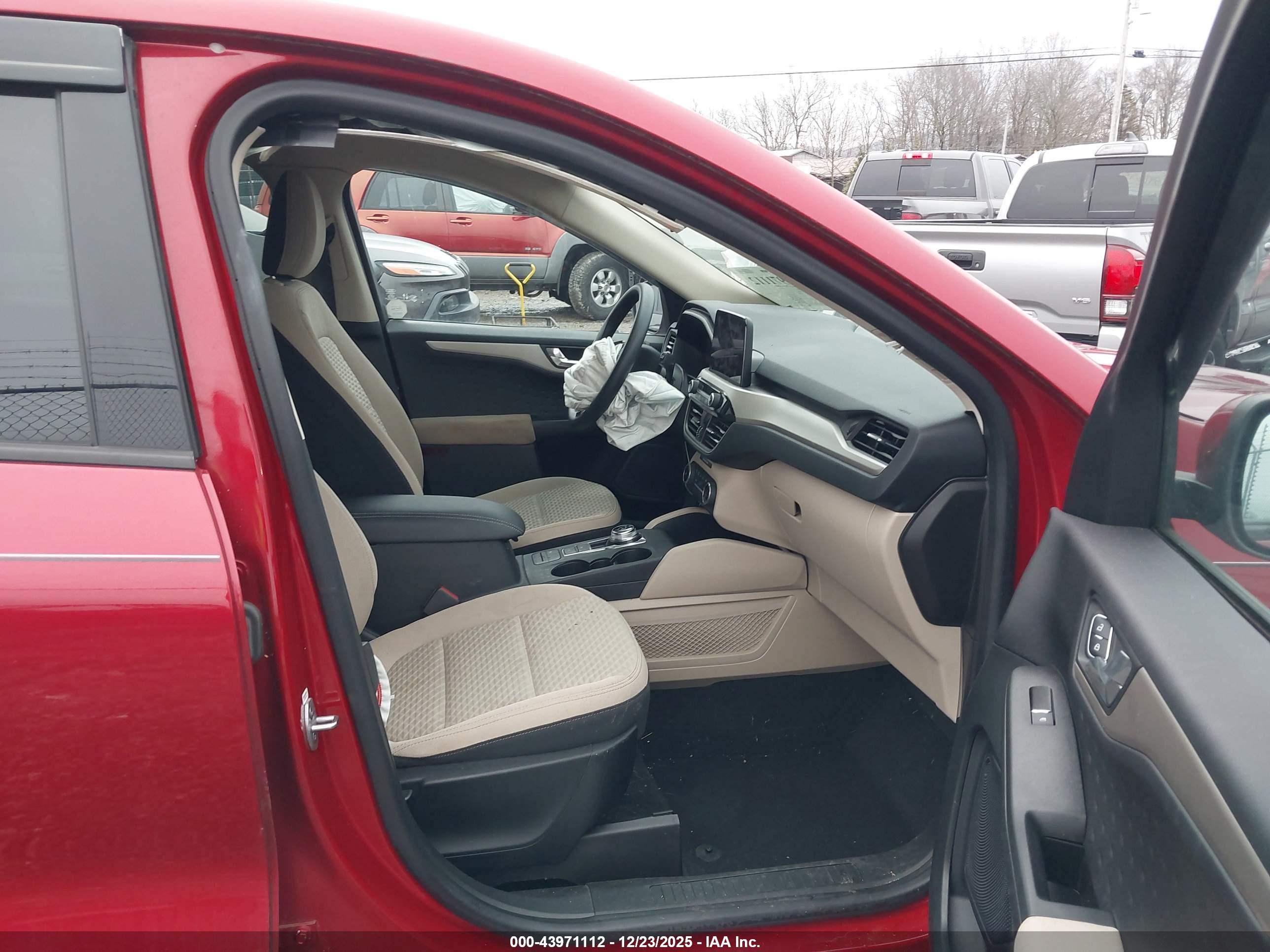 FORD ESCAPE image 5
