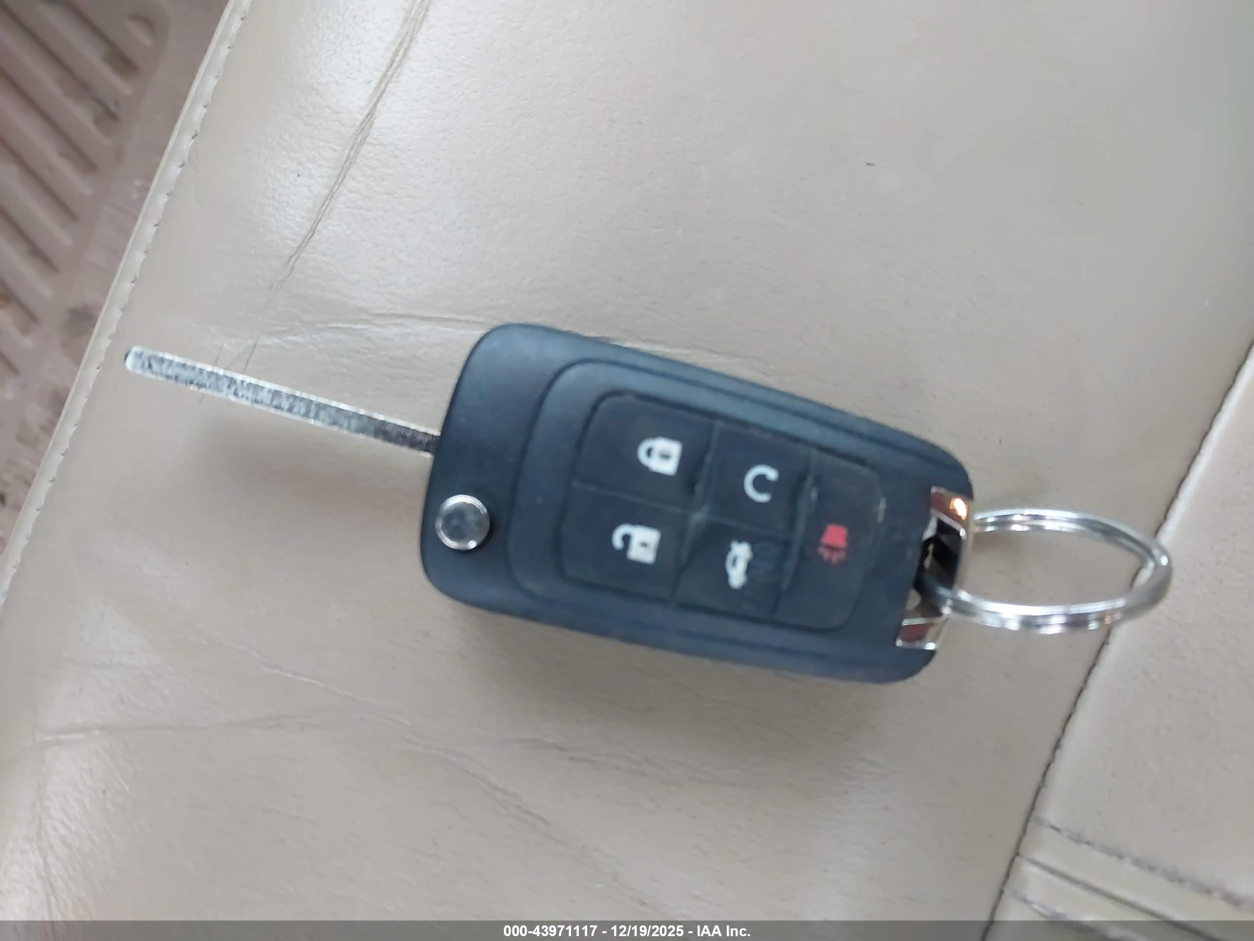 BUICK LACROSSE image 11
