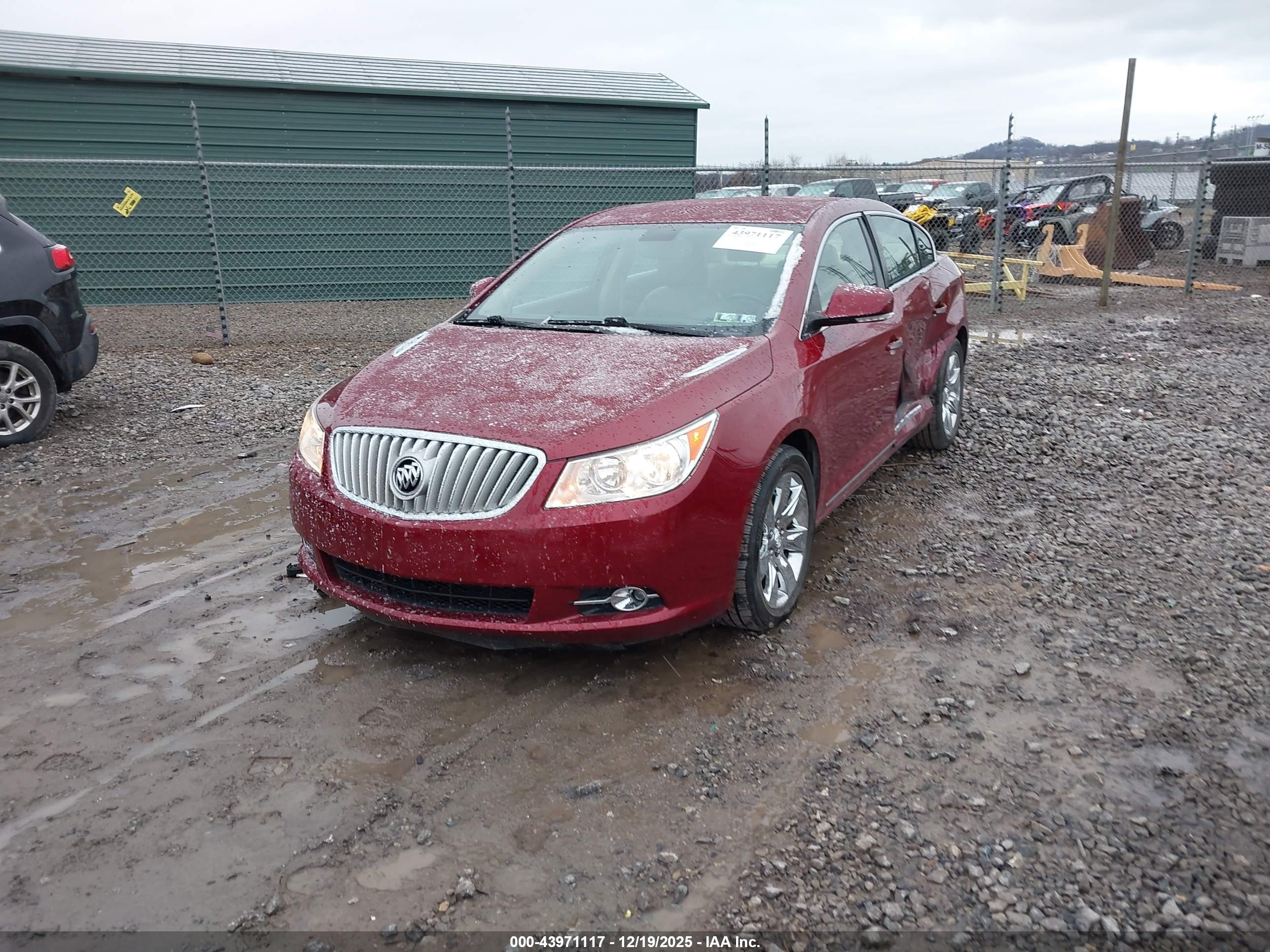 BUICK LACROSSE image 2