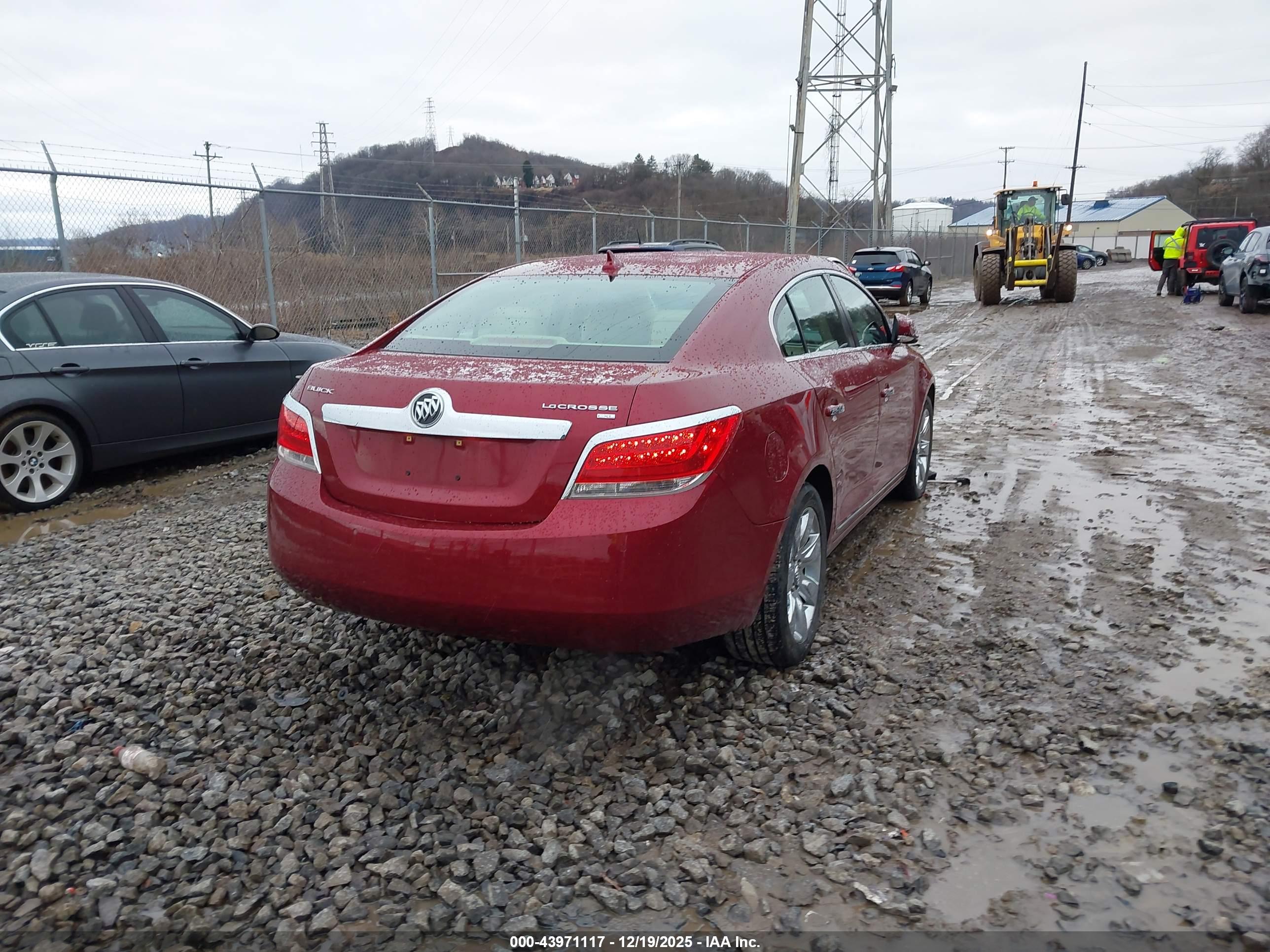 BUICK LACROSSE image 4
