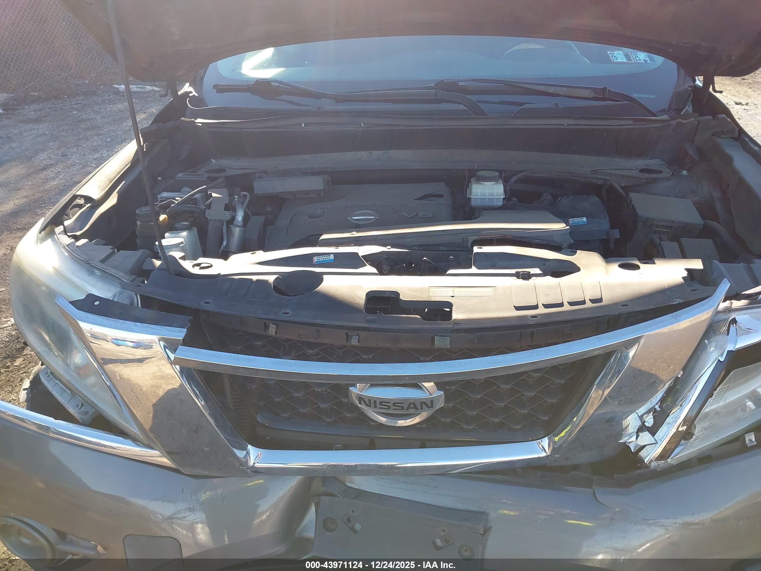 NISSAN PATHFINDER image 10