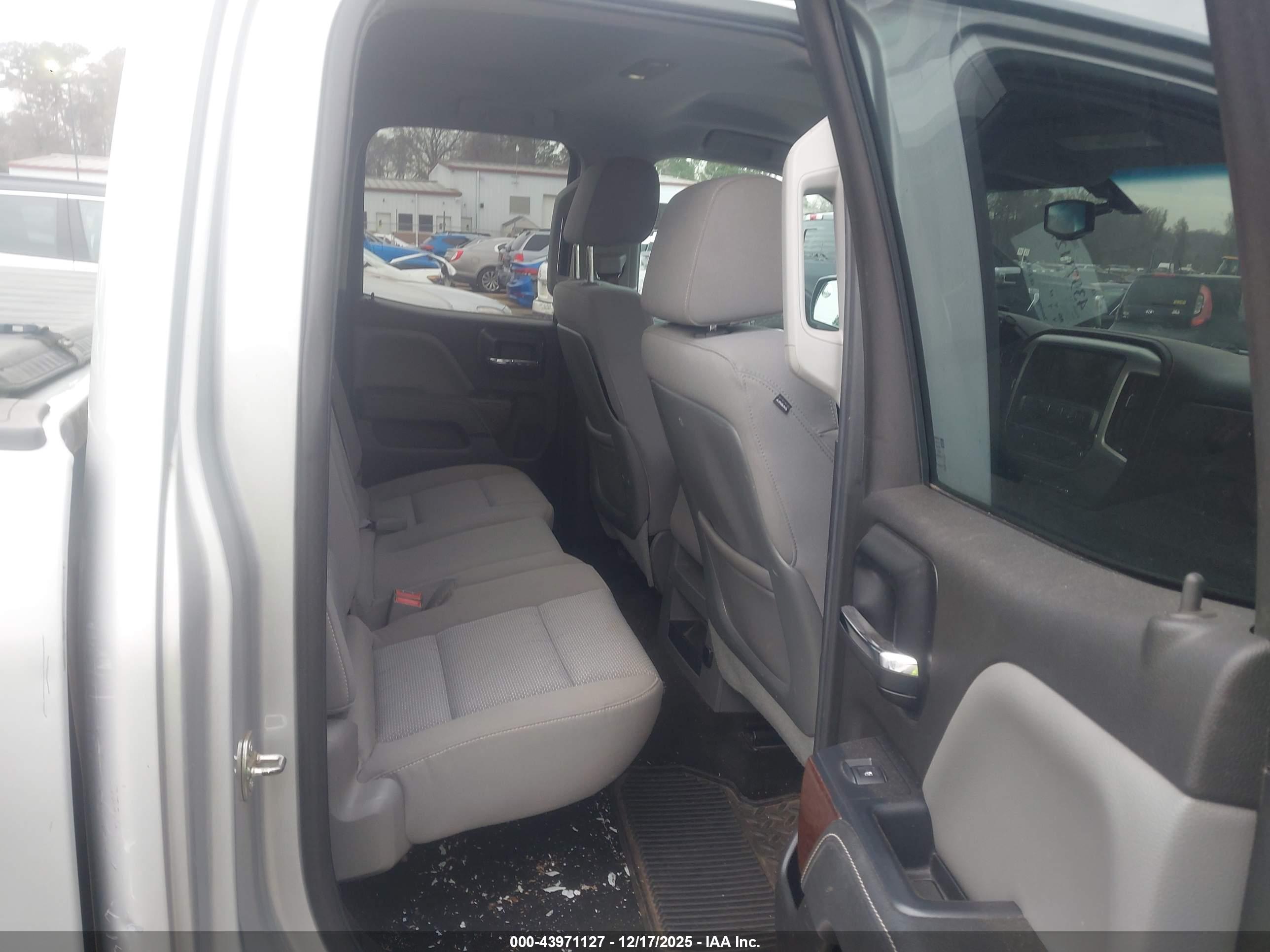 GMC SIERRA image 8