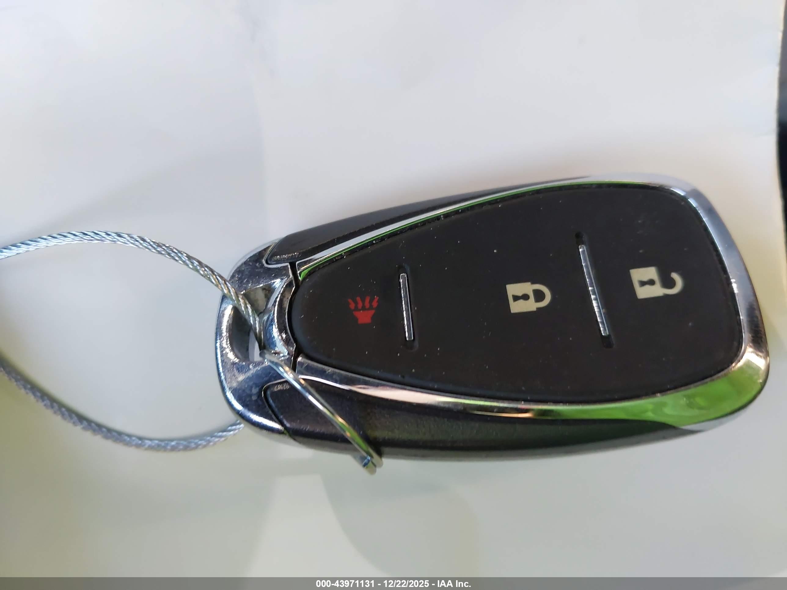 CHEVROLET EQUINOX image 11