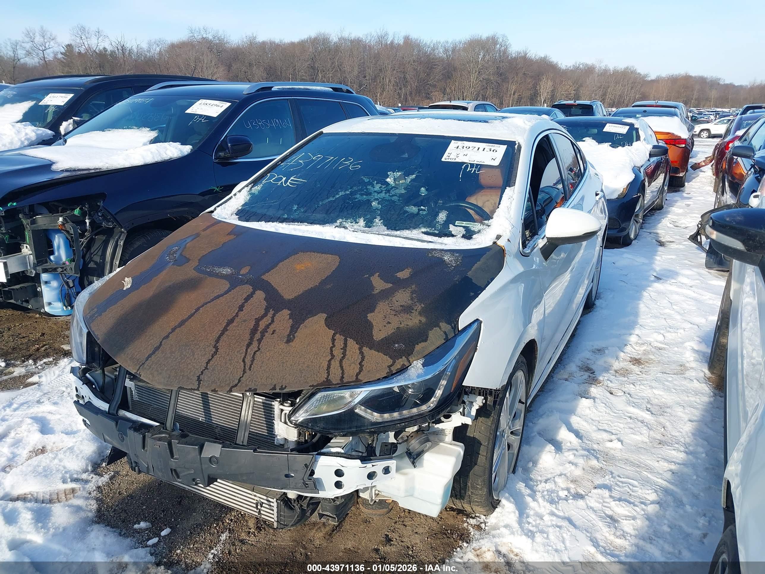 CHEVROLET CRUZE image 2