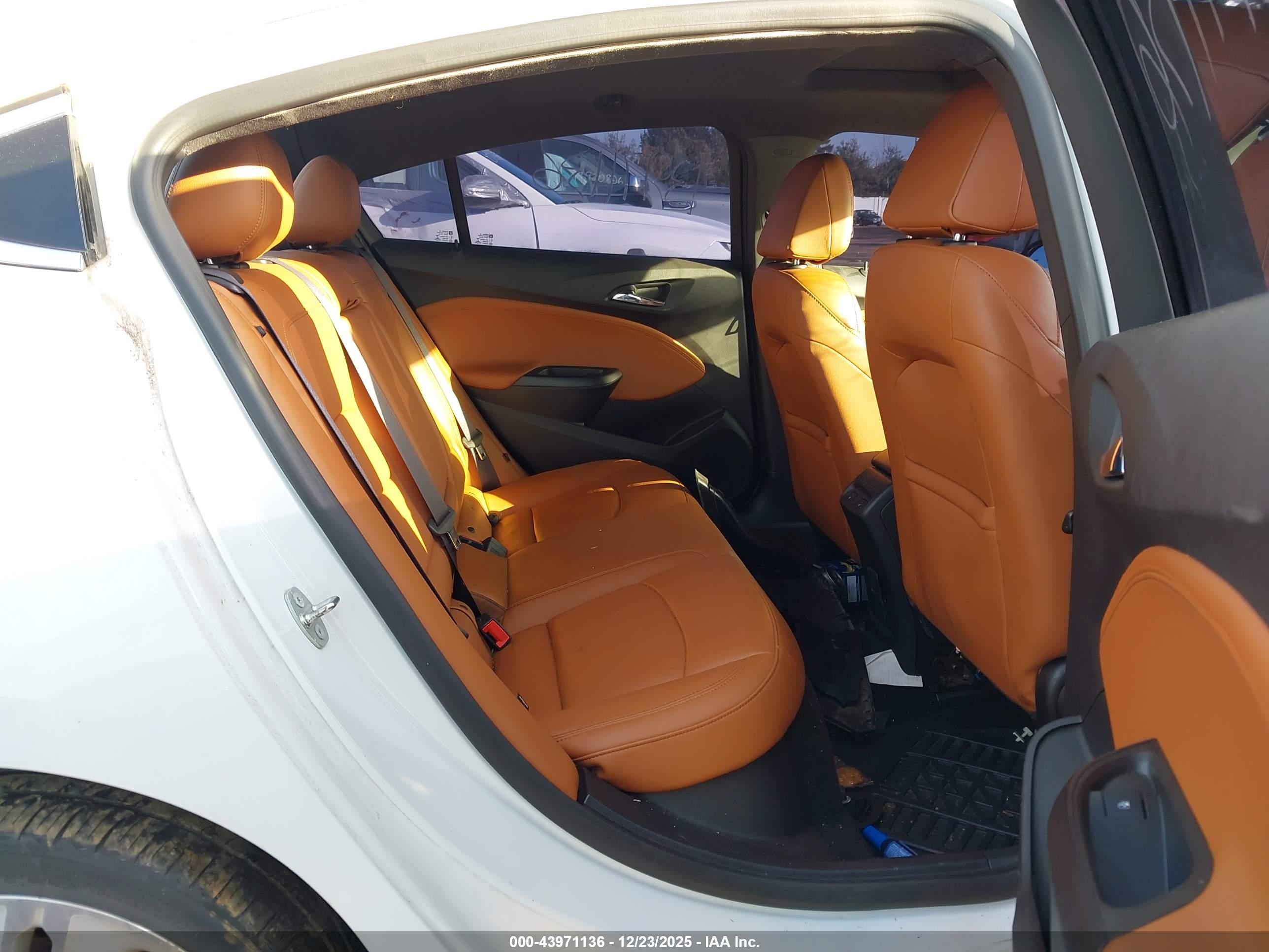 CHEVROLET CRUZE image 8