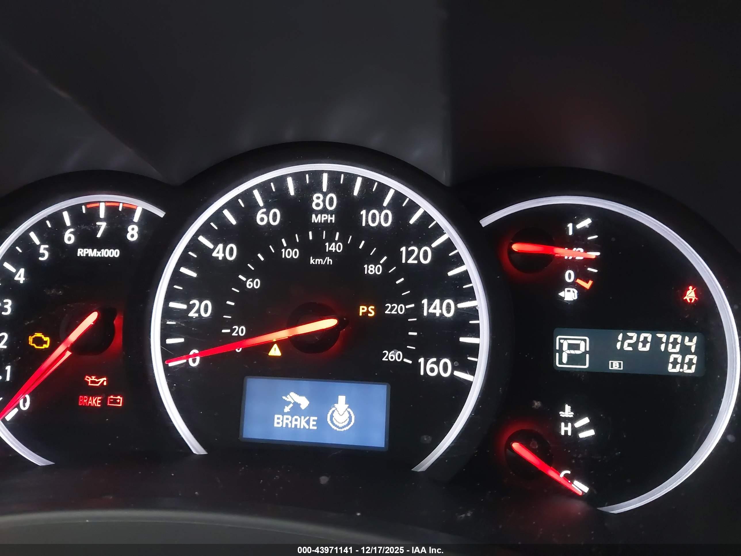 NISSAN QUEST image 7