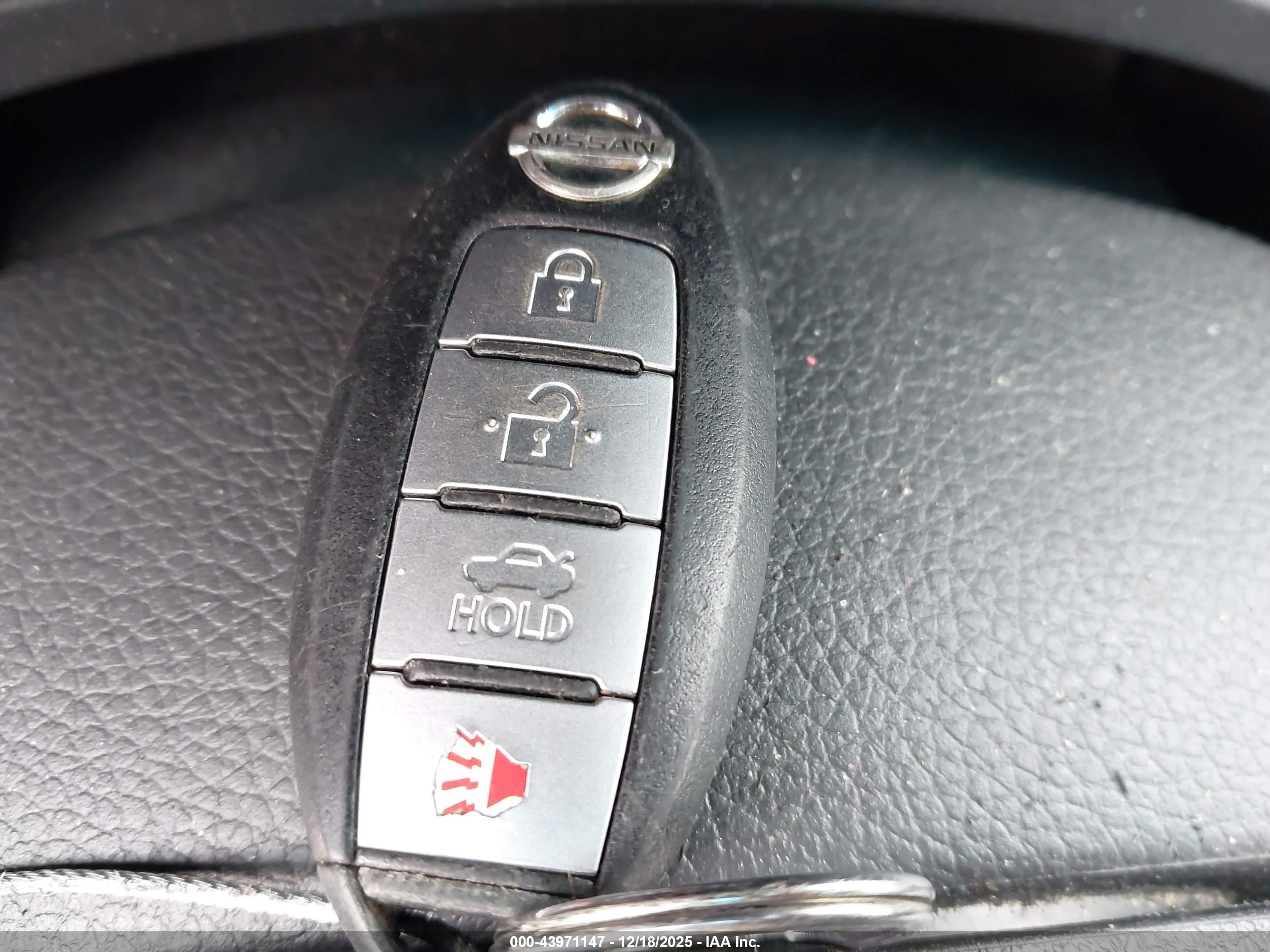 NISSAN ALTIMA image 11