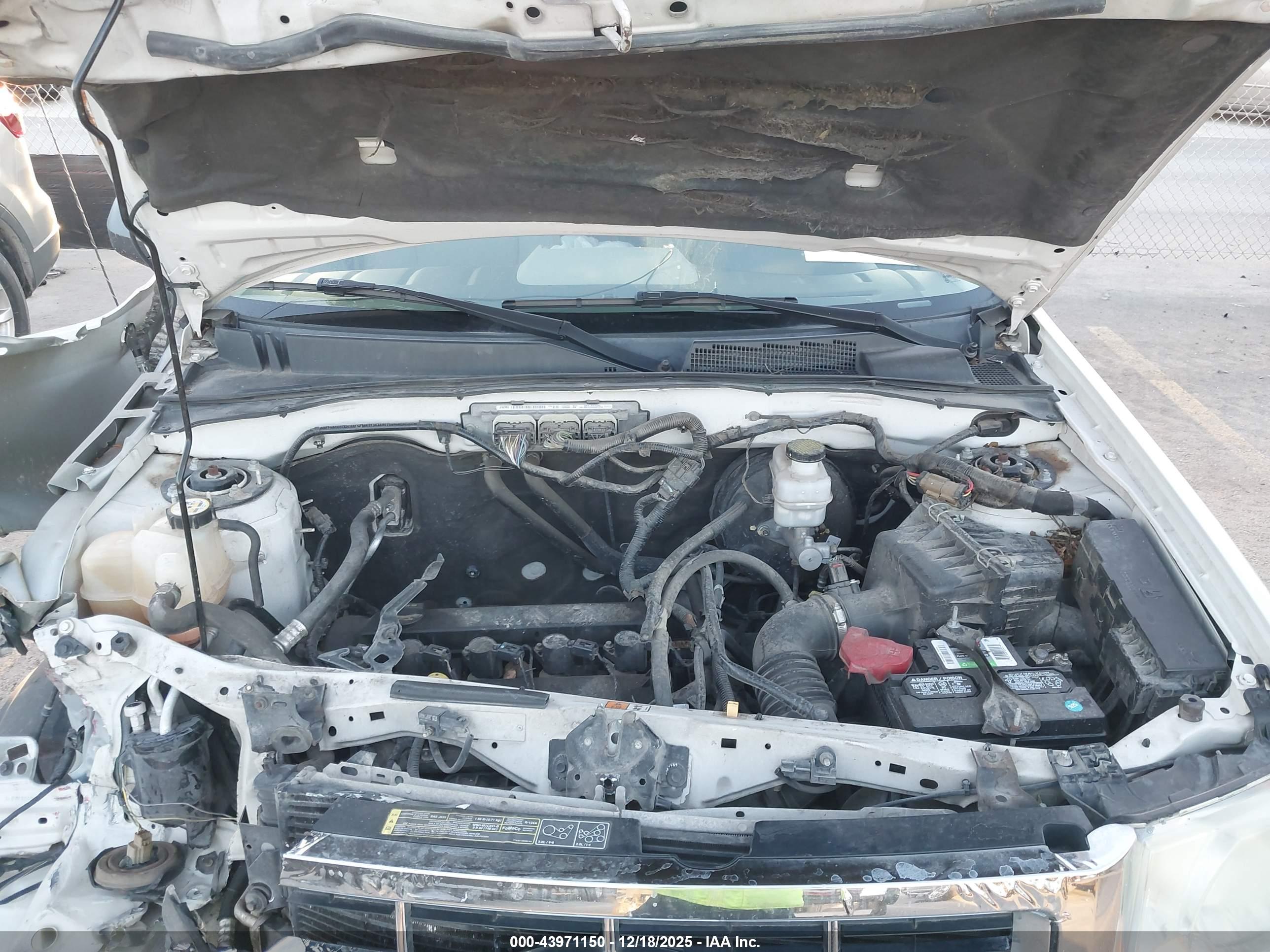 FORD ESCAPE image 10