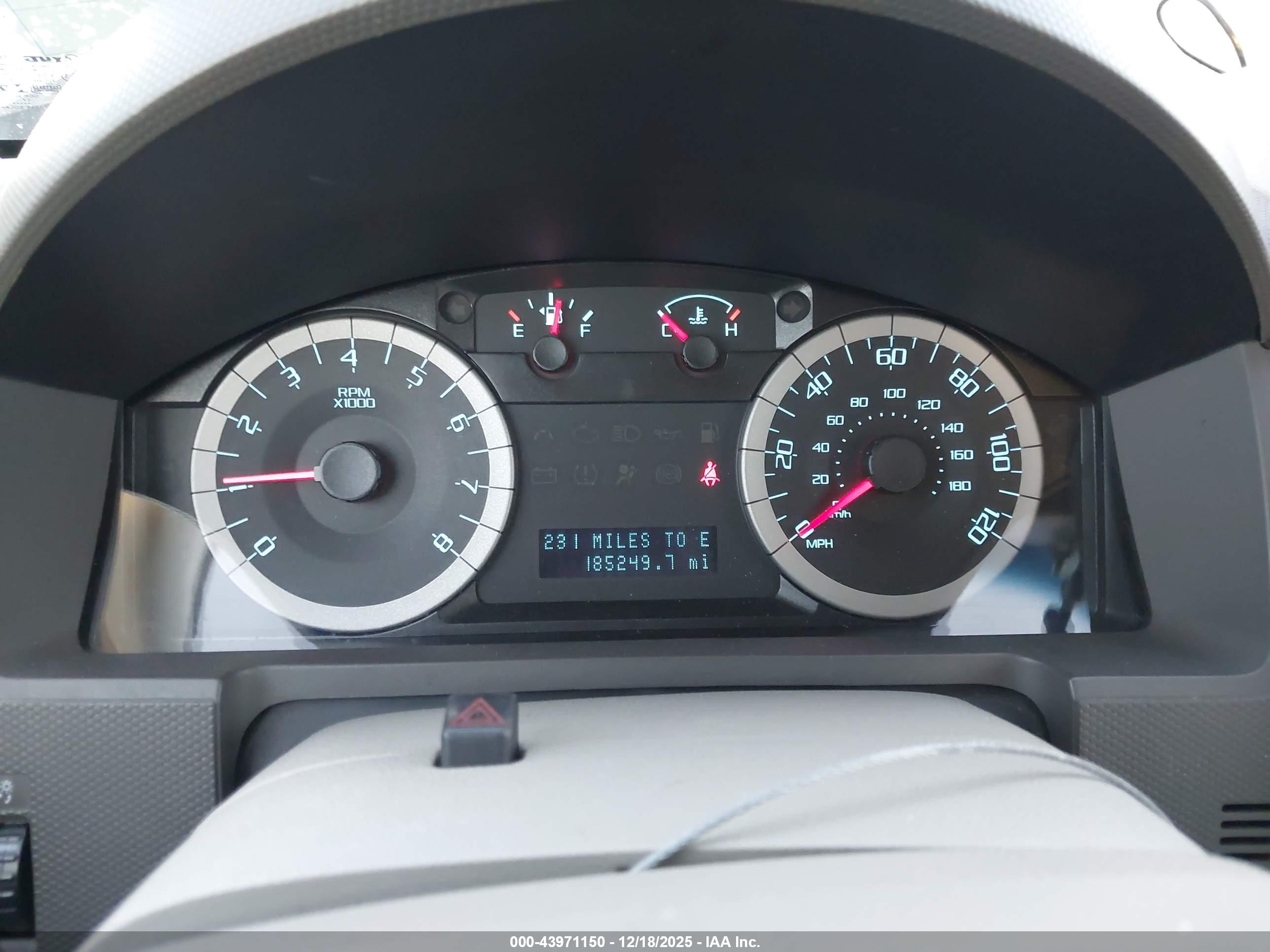 FORD ESCAPE image 7