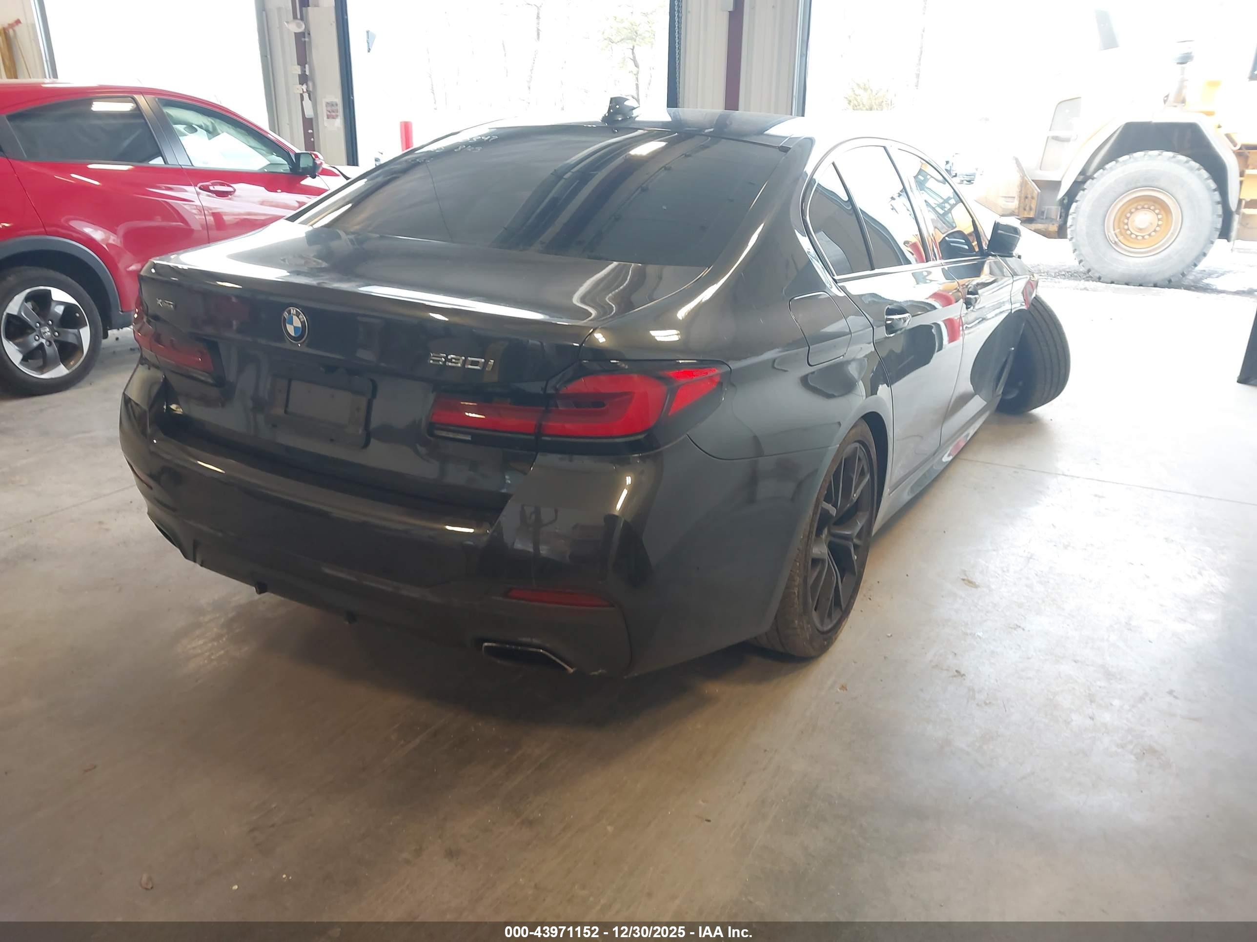BMW 530I image 4