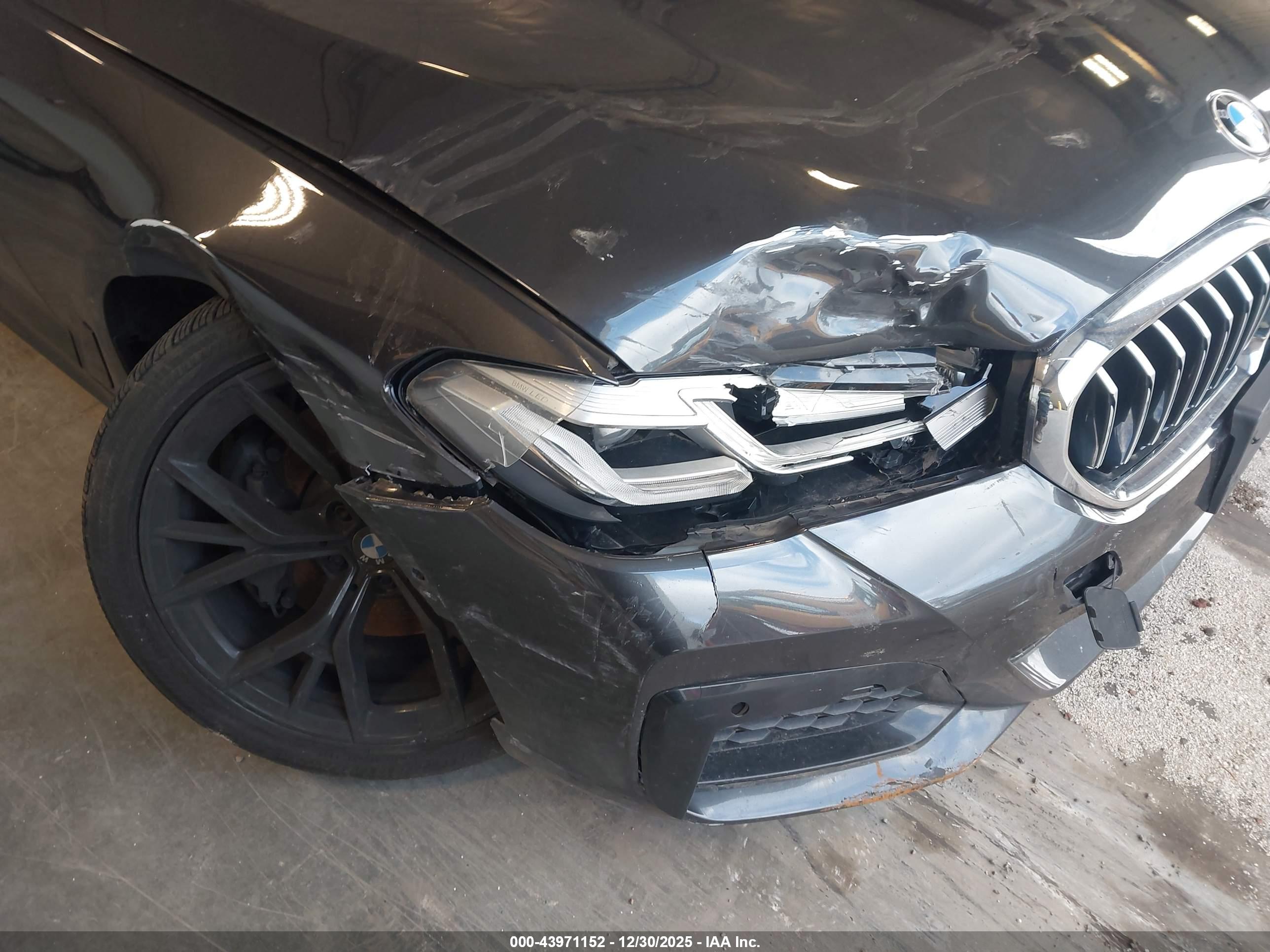 BMW 530I image 6