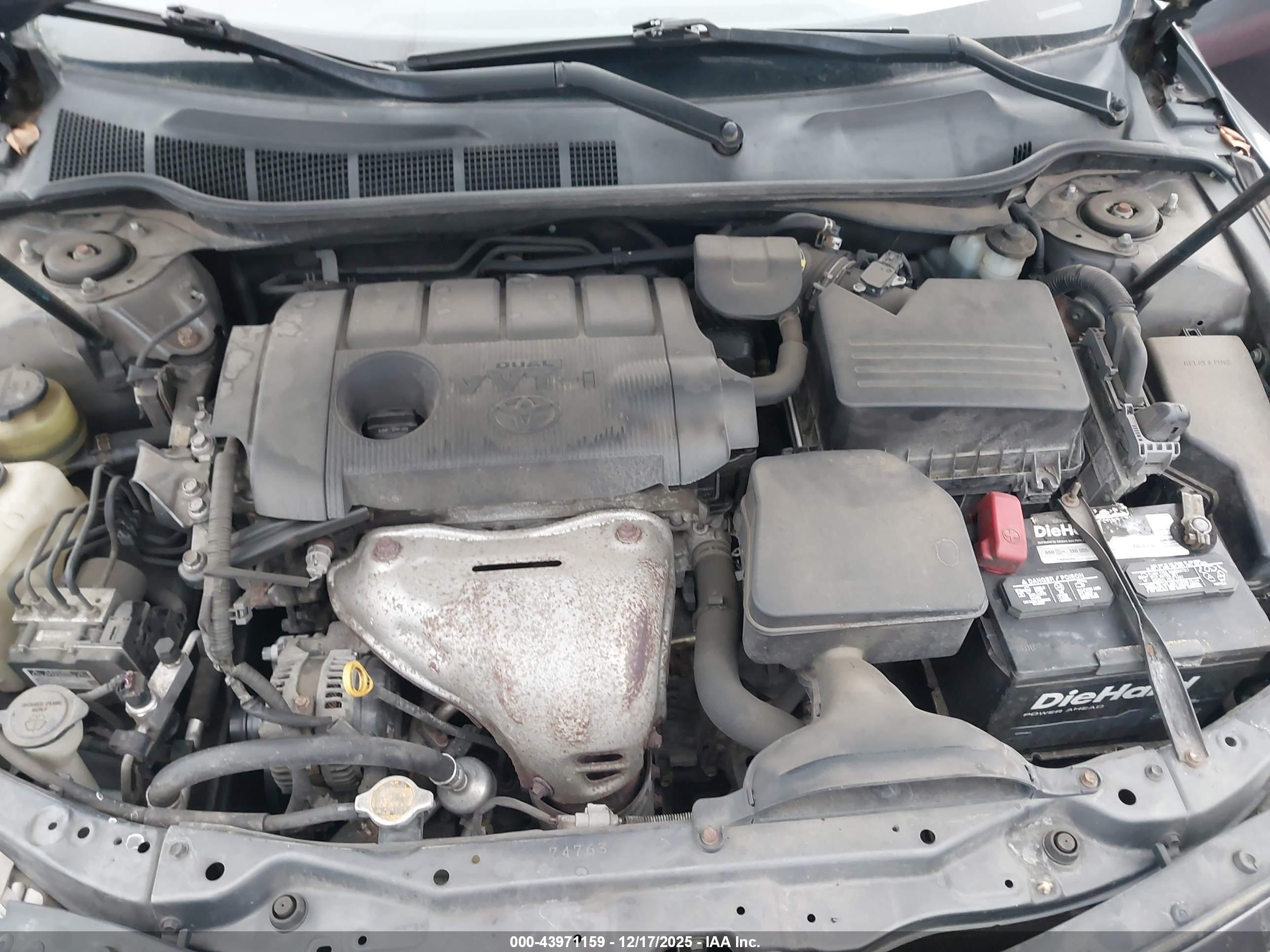 TOYOTA CAMRY image 10