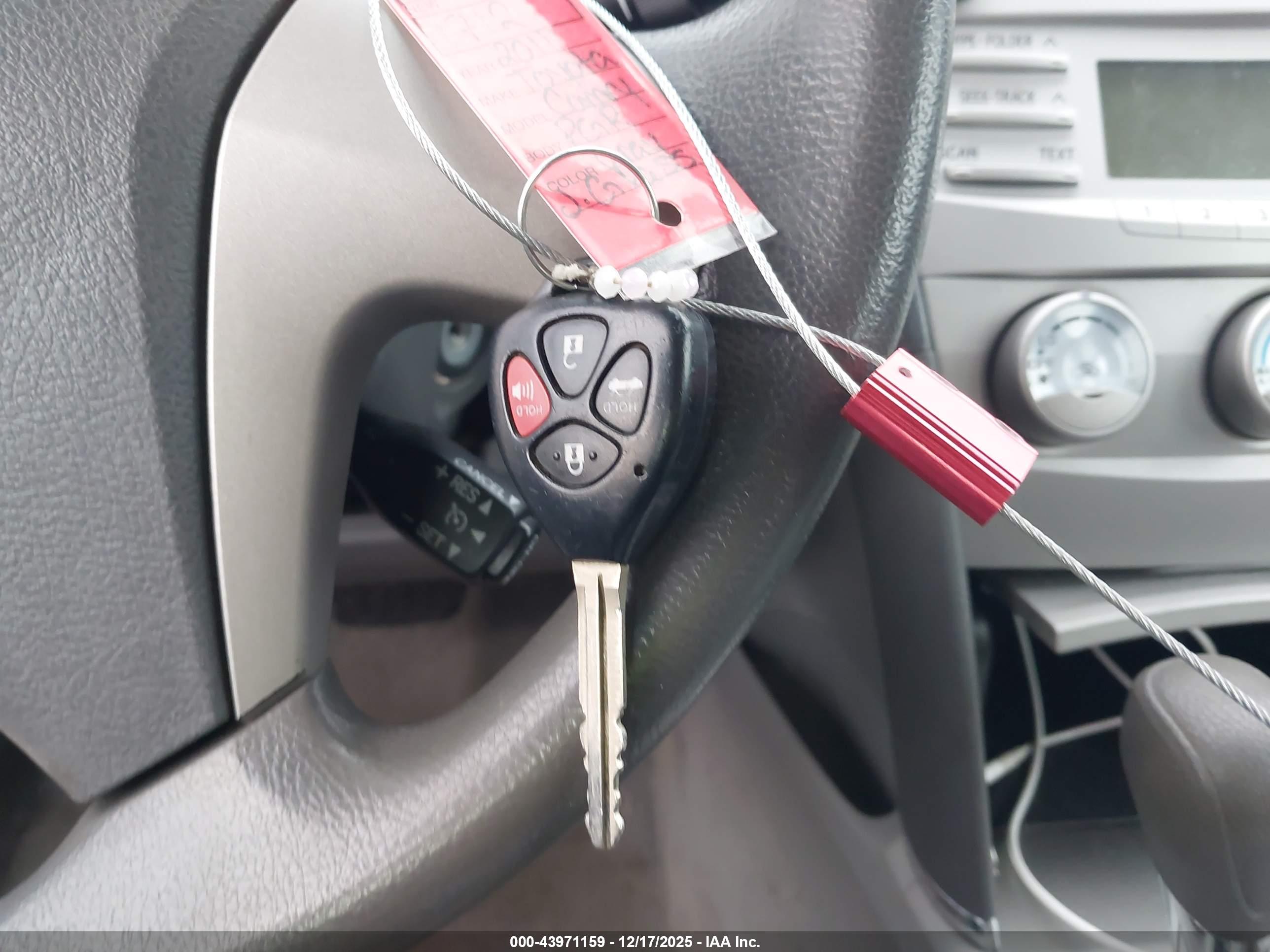 TOYOTA CAMRY image 11
