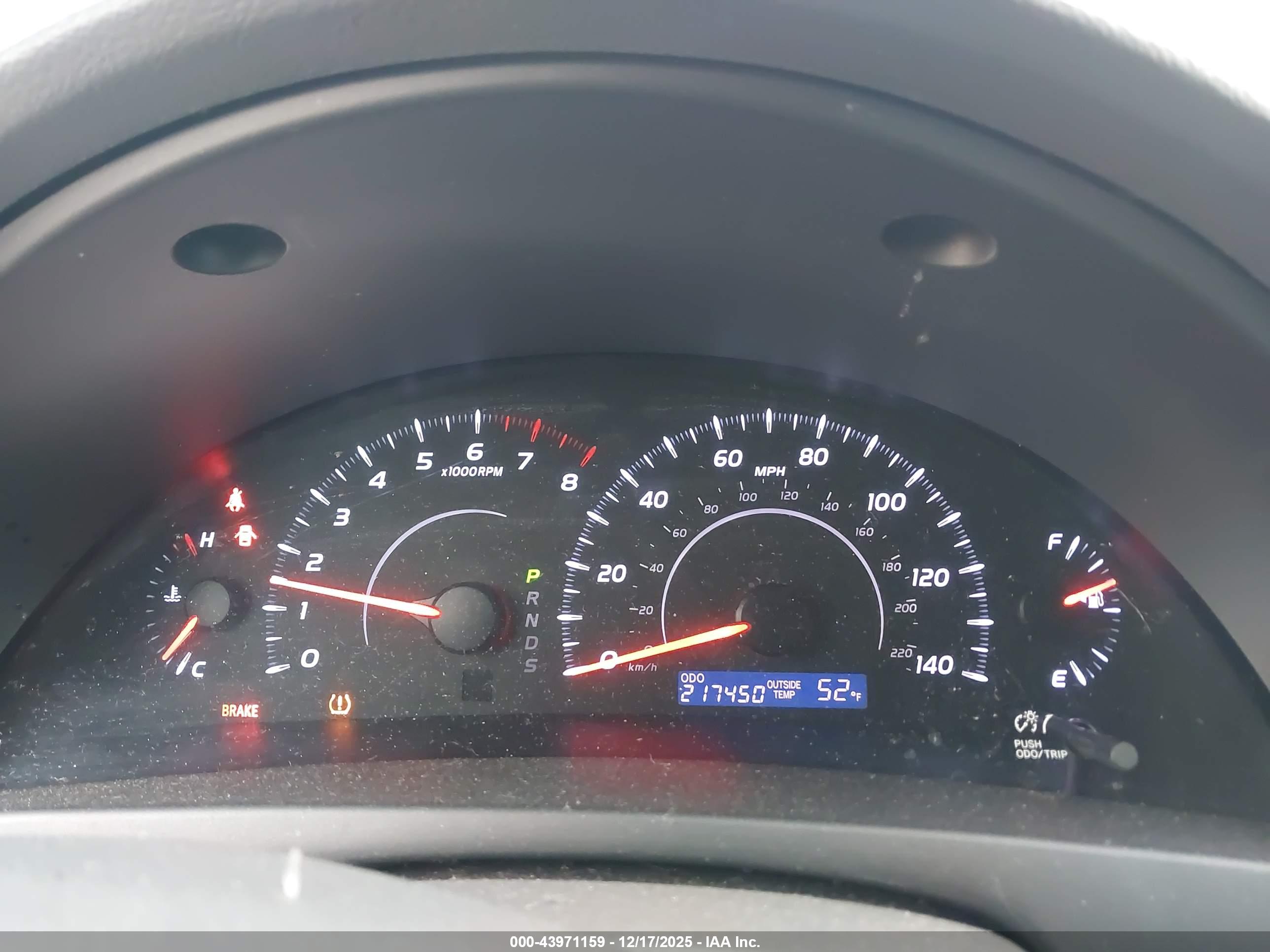 TOYOTA CAMRY image 7
