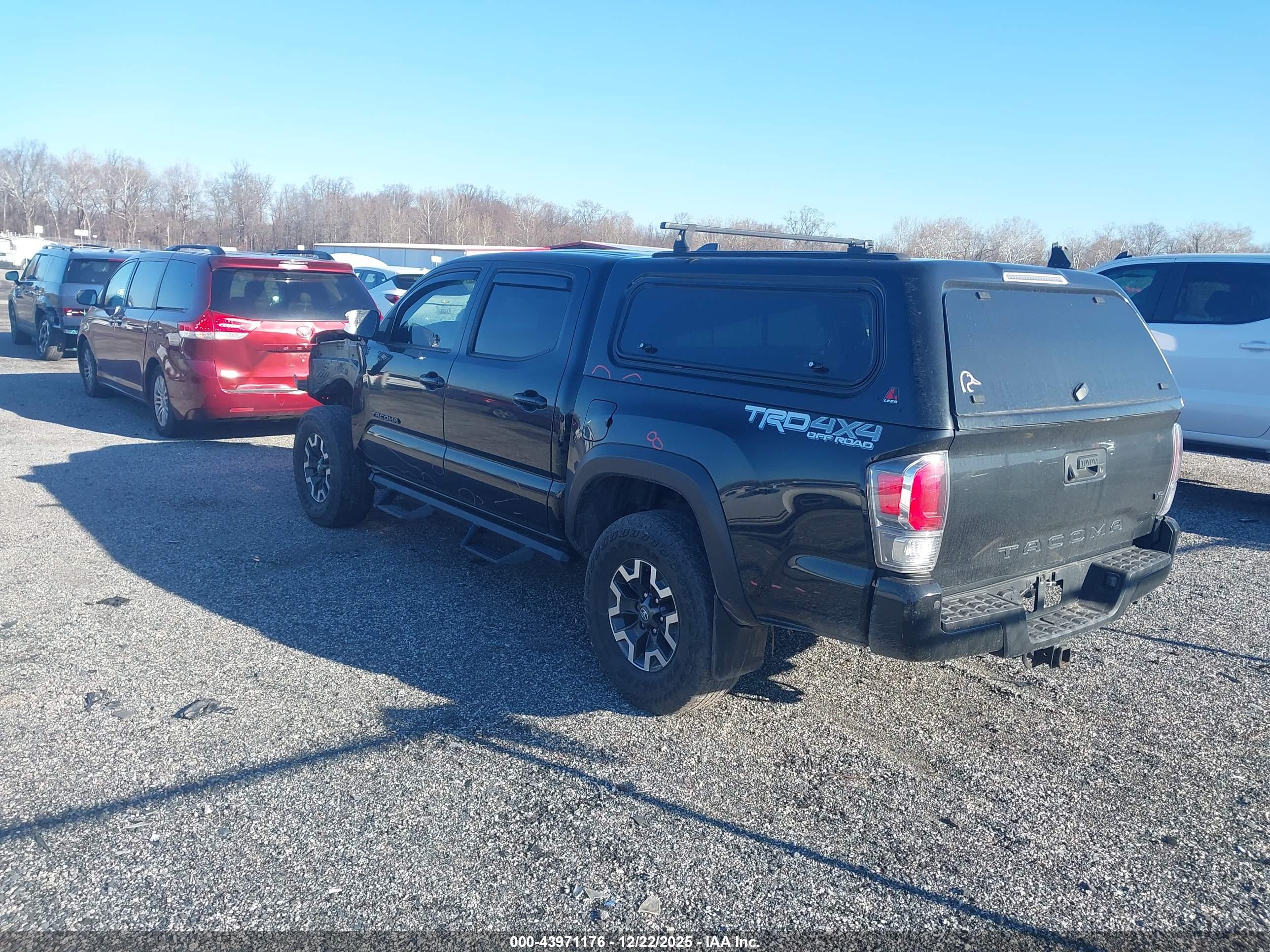 TOYOTA TACOMA image 3