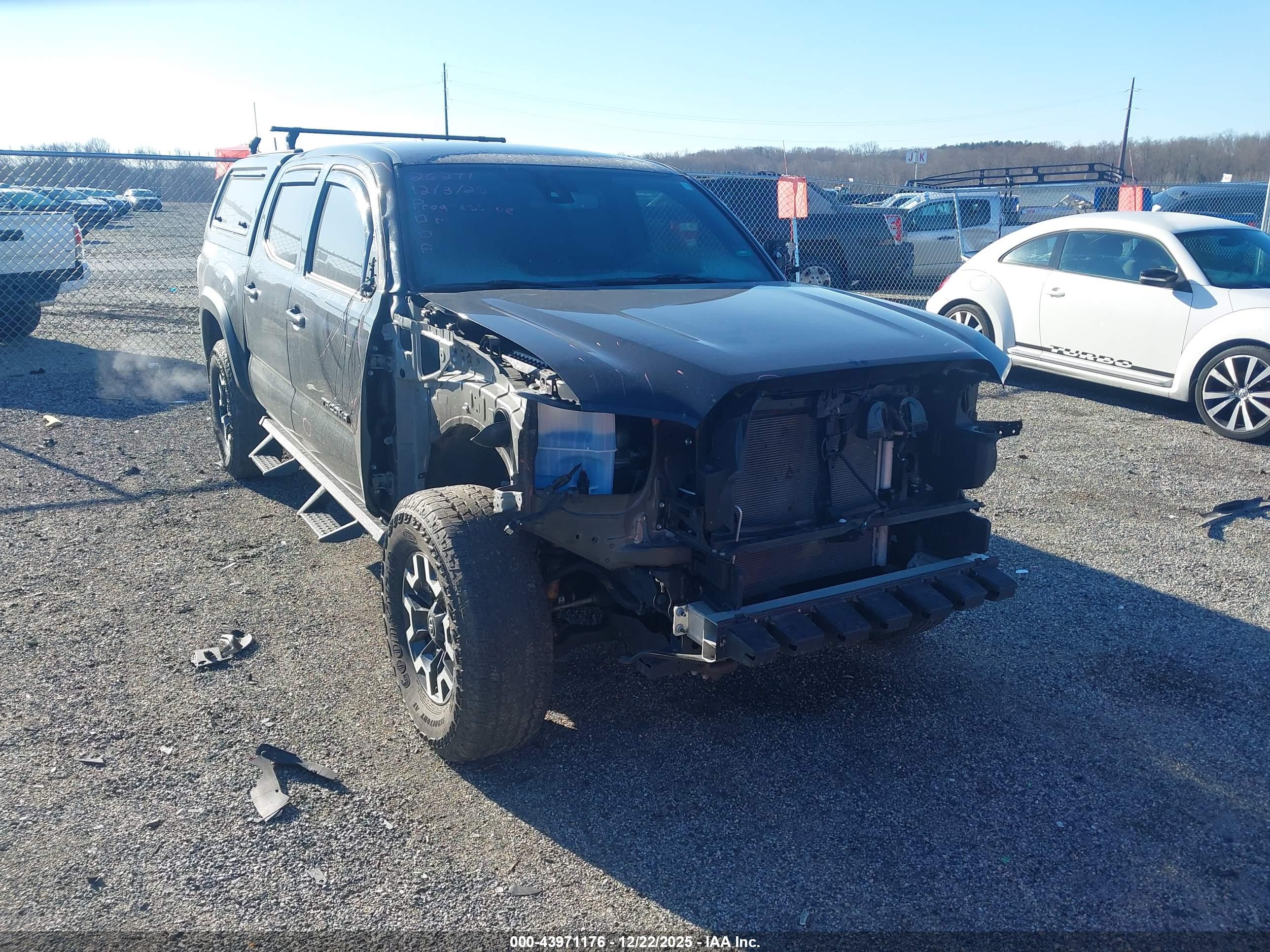 TOYOTA TACOMA image 6