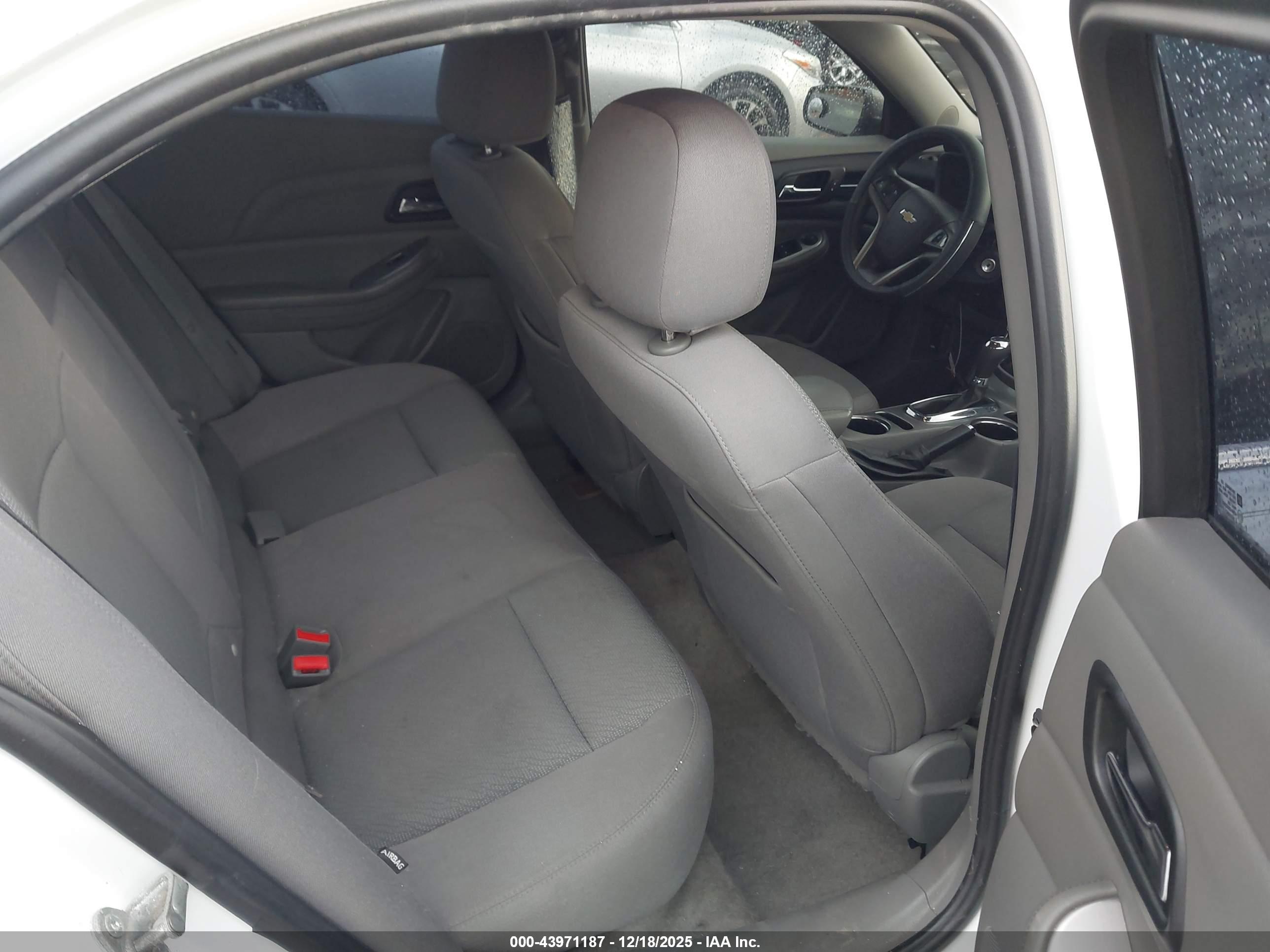 CHEVROLET MALIBU image 8