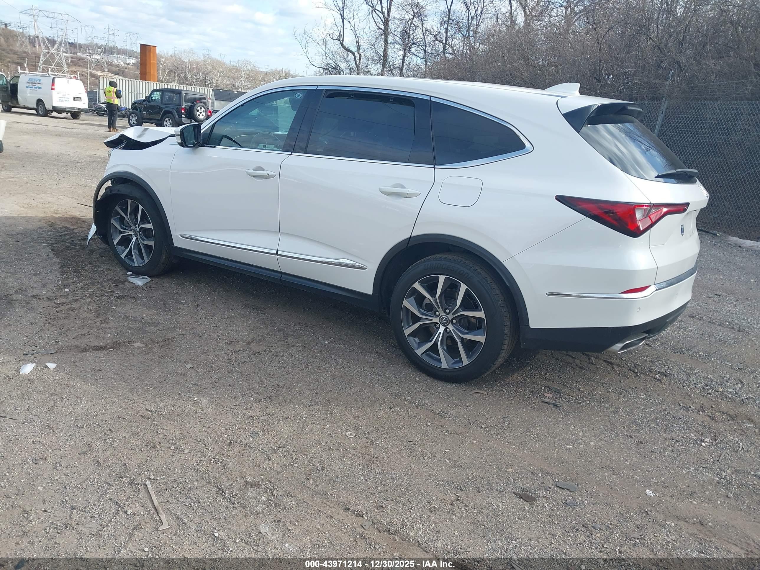 ACURA MDX image 3
