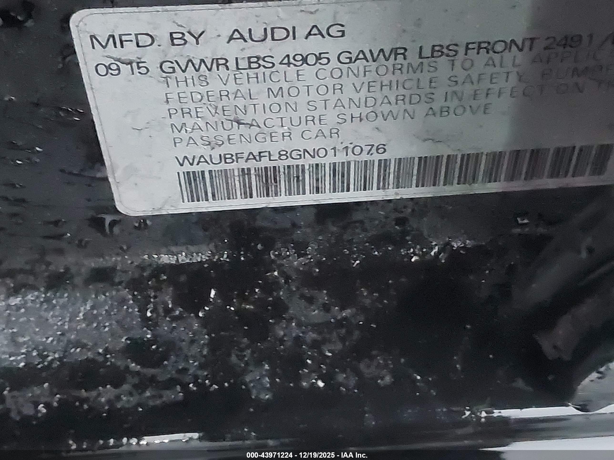 AUDI A4 image 9