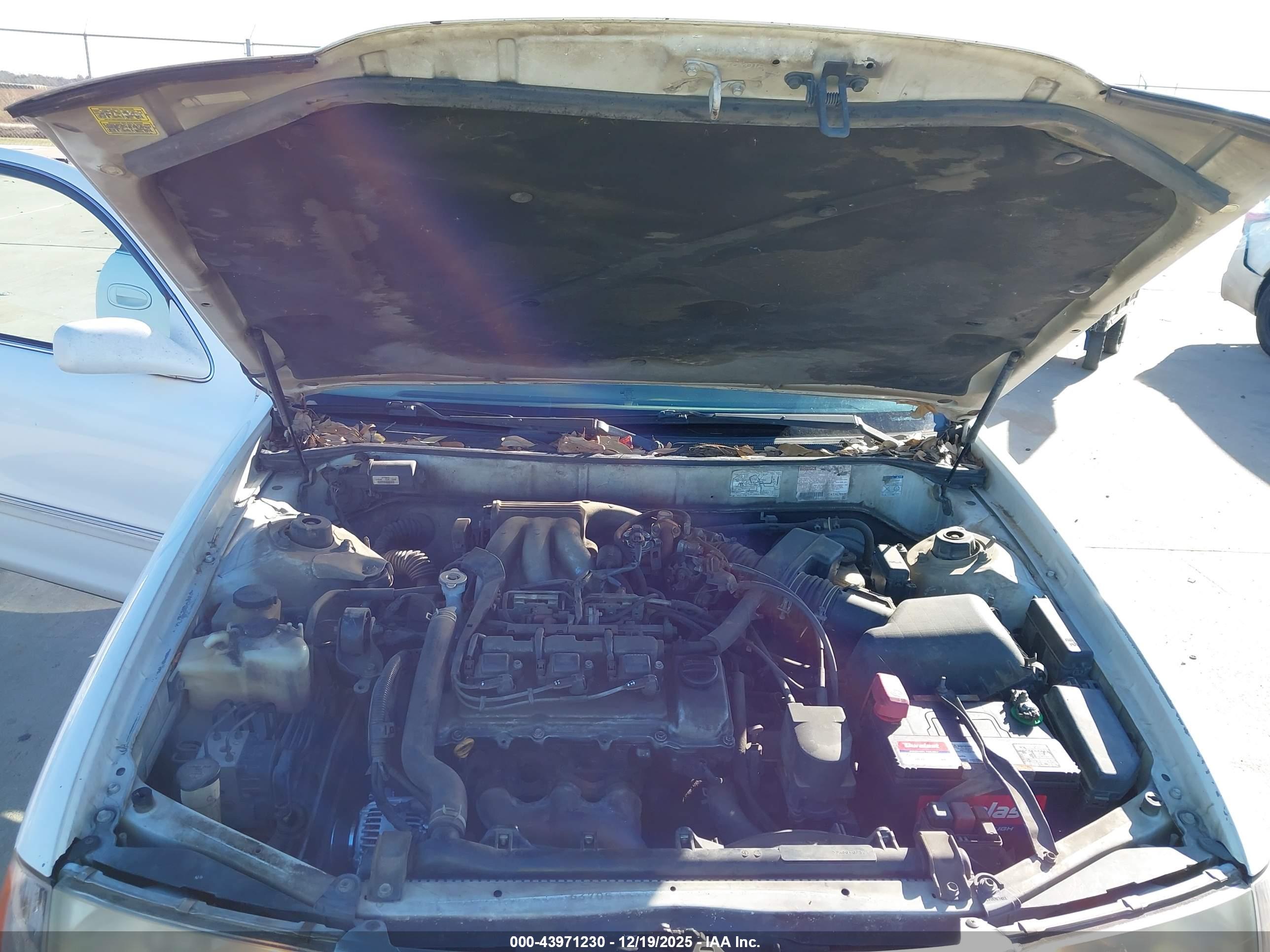 TOYOTA AVALON image 10