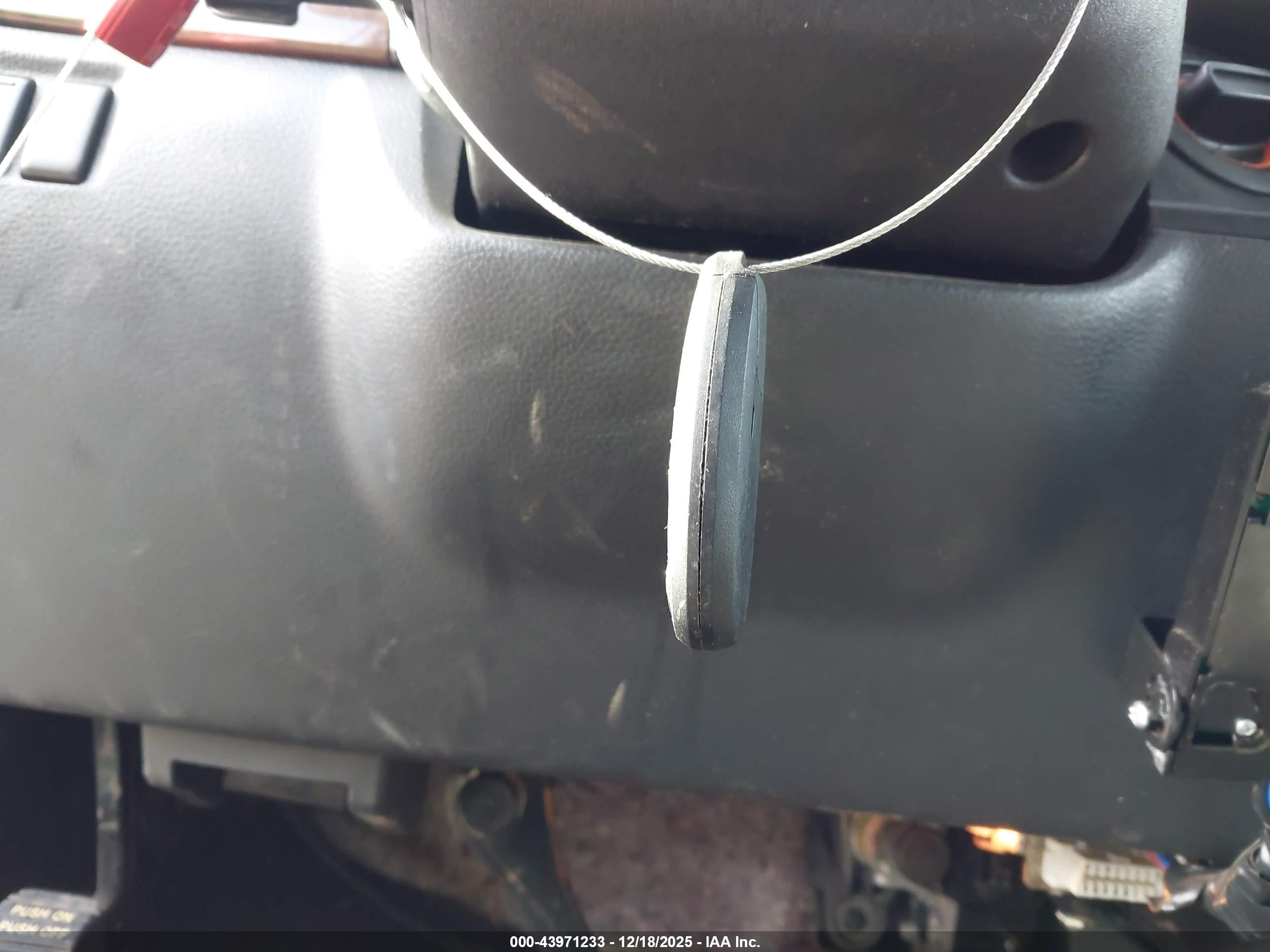 NISSAN ARMADA image 11