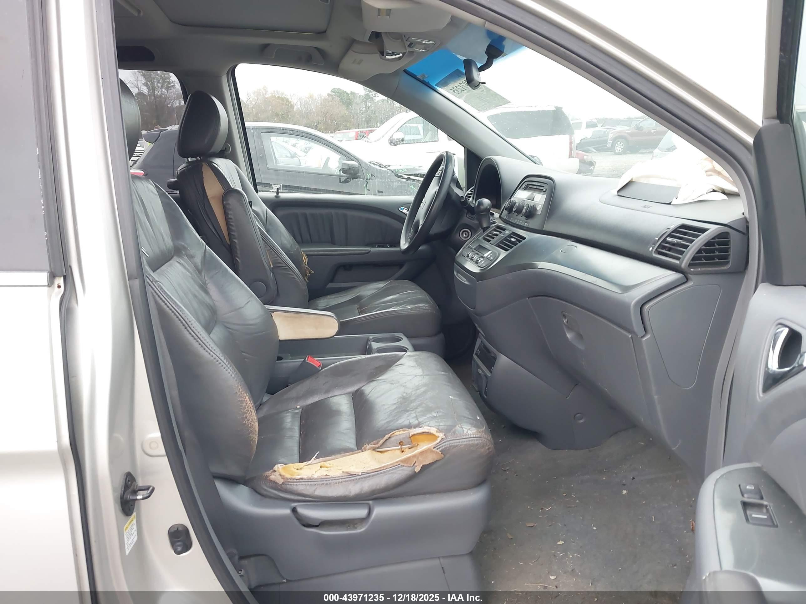 HONDA ODYSSEY image 5
