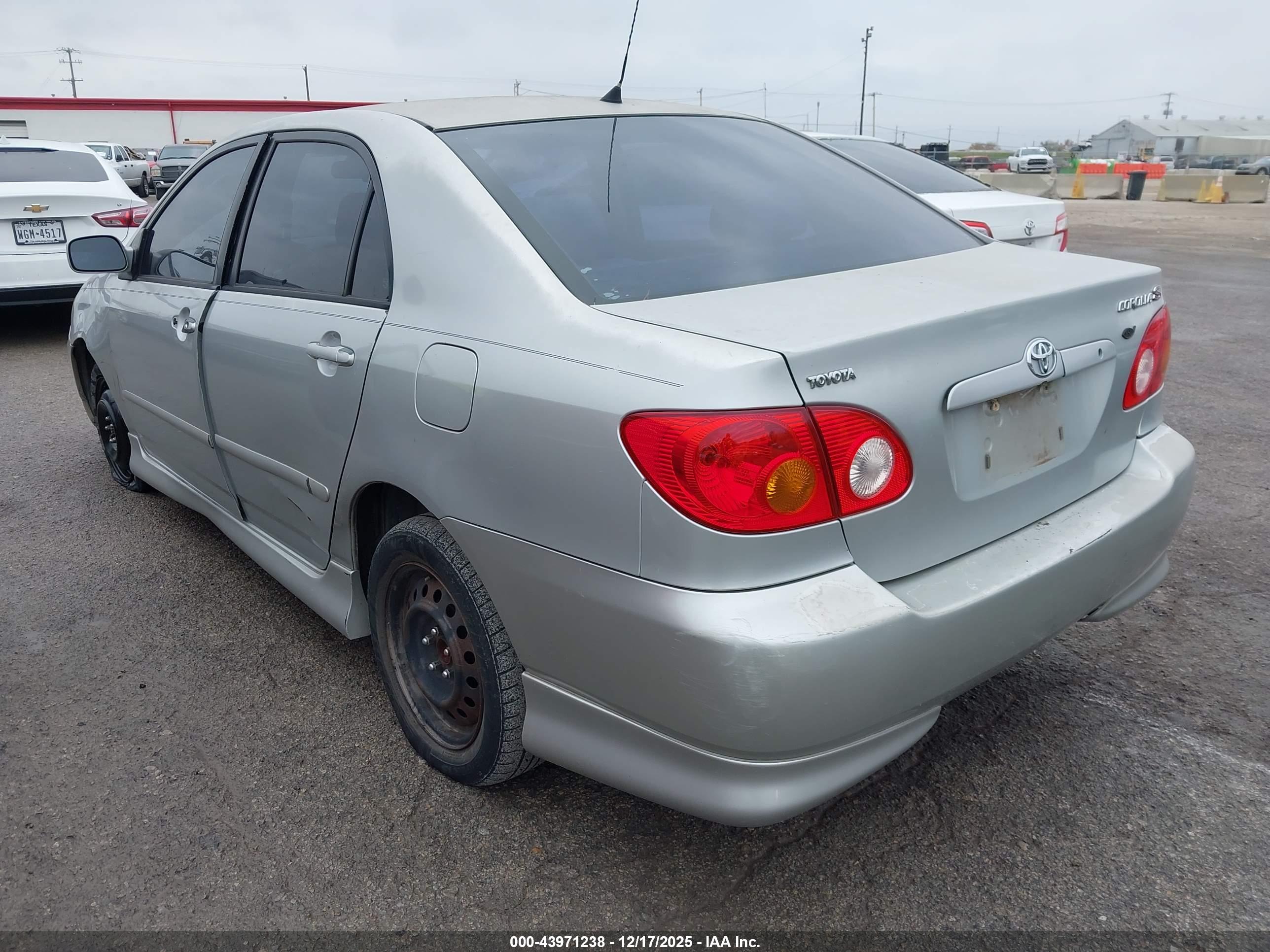 TOYOTA COROLLA image 3