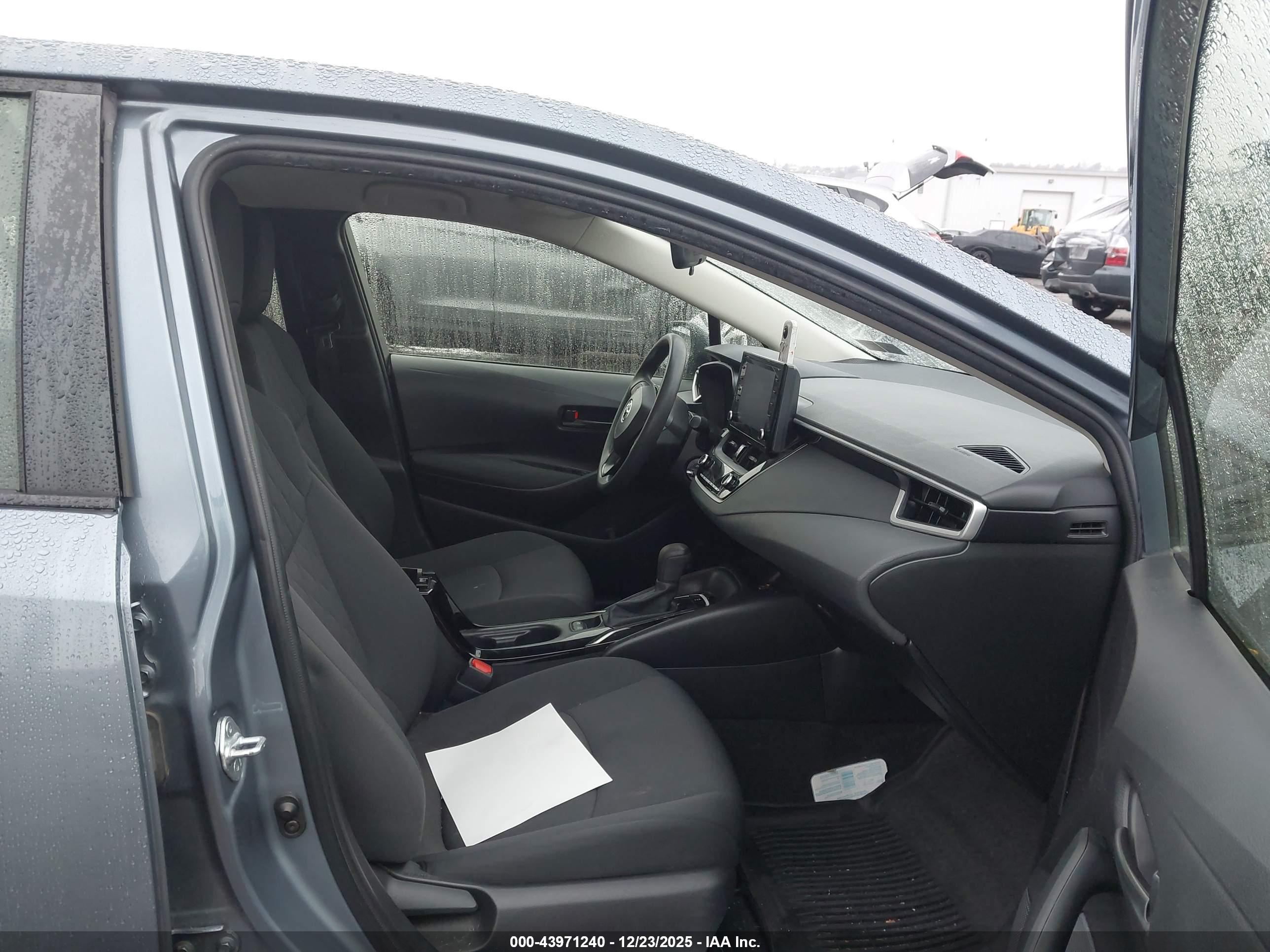 TOYOTA COROLLA image 5