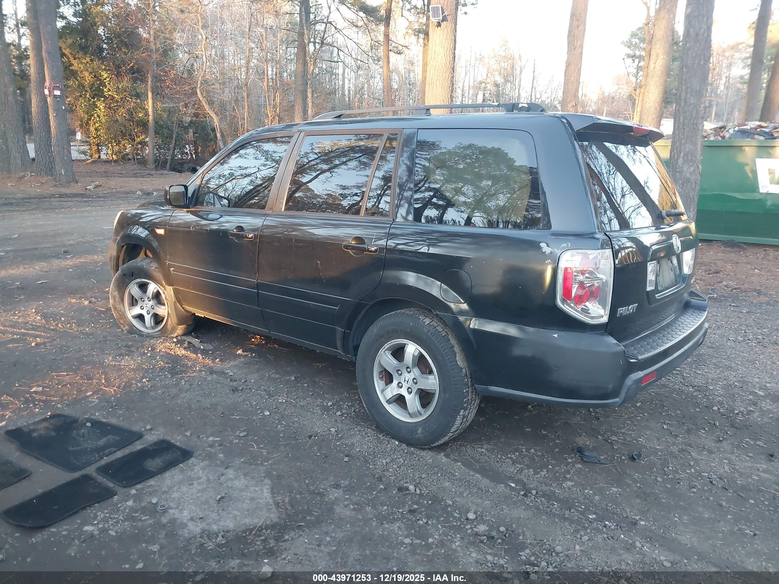 HONDA PILOT image 3