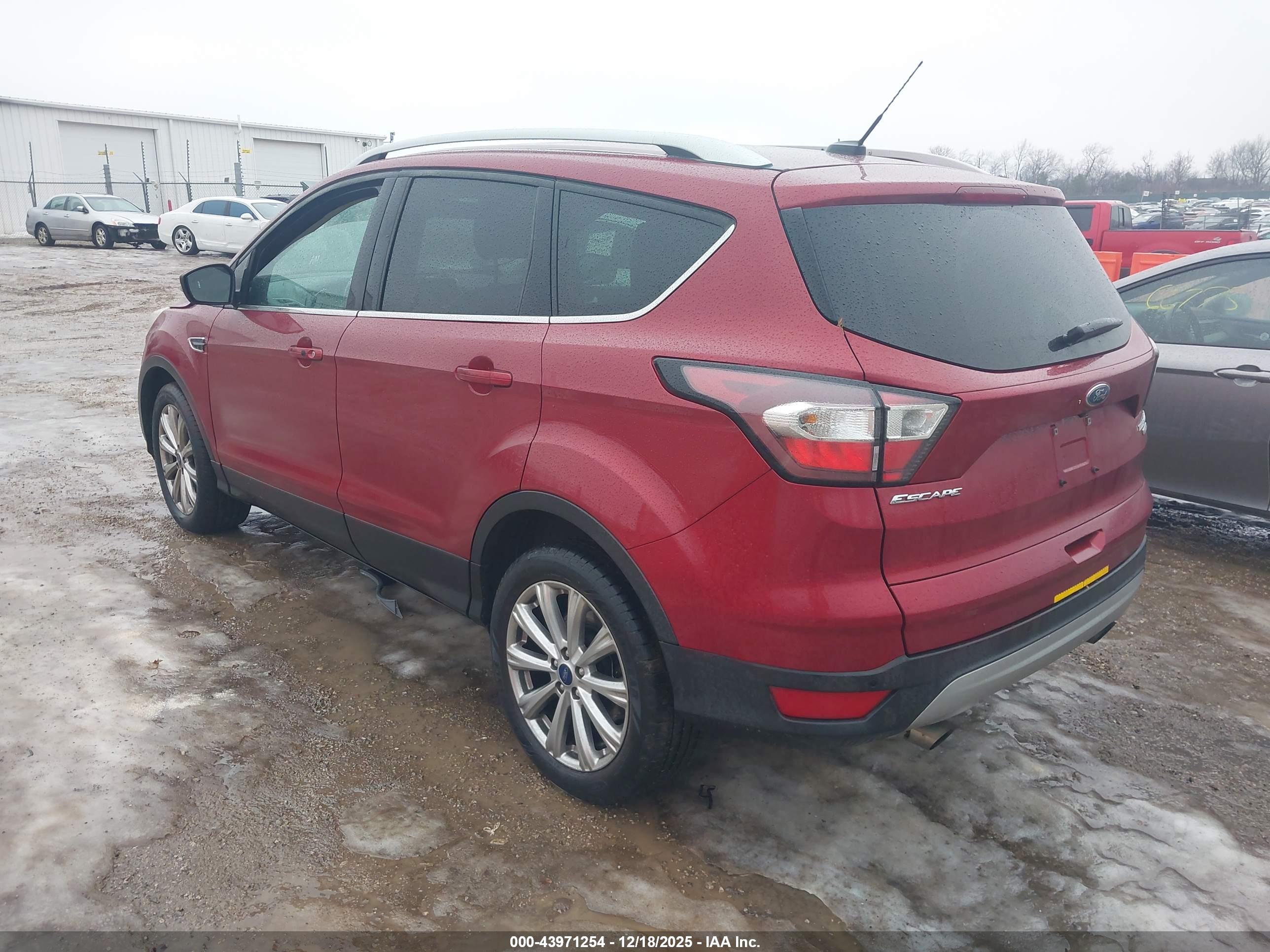 FORD ESCAPE image 3