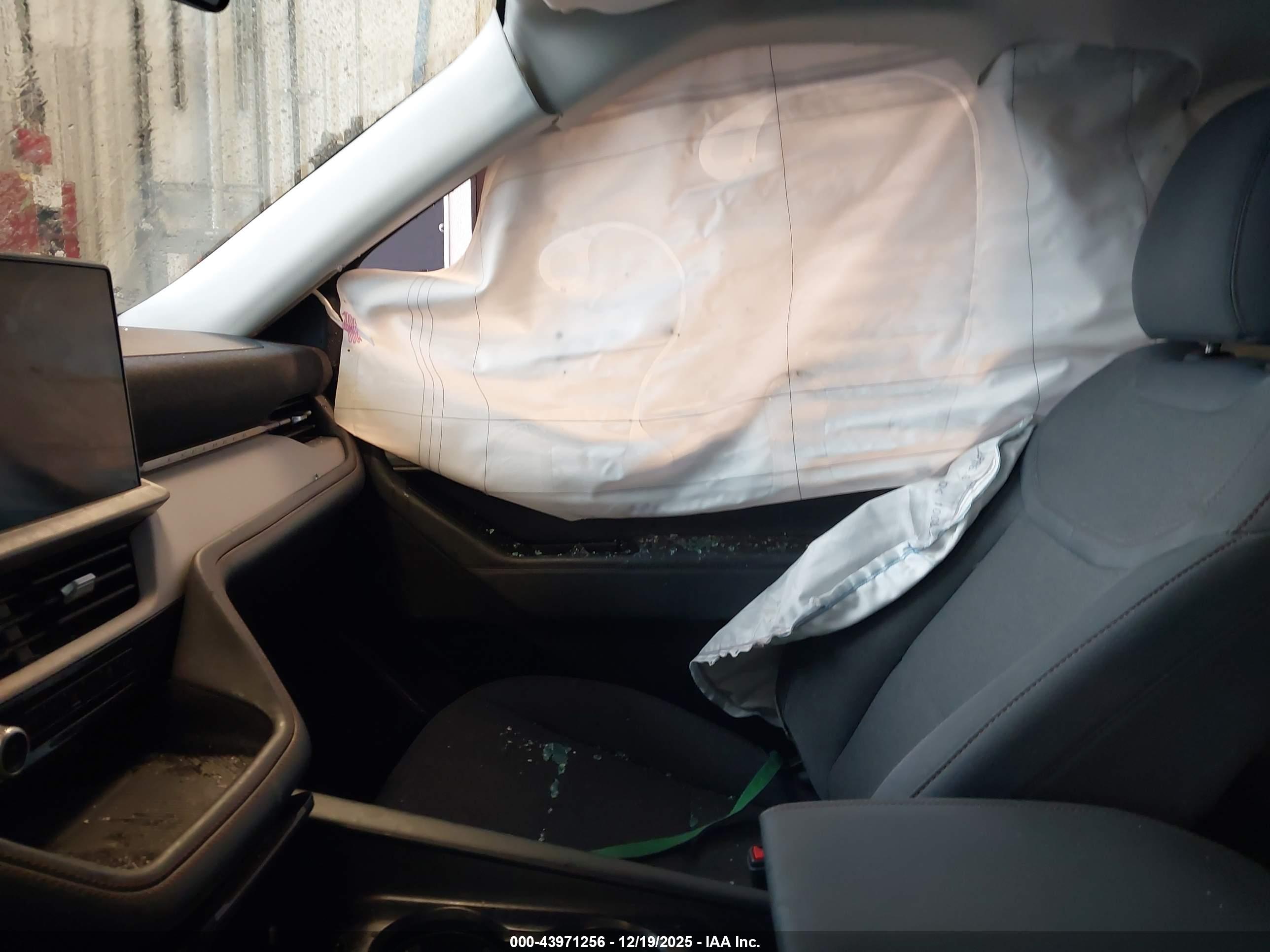 FORD EXPLORER image 5