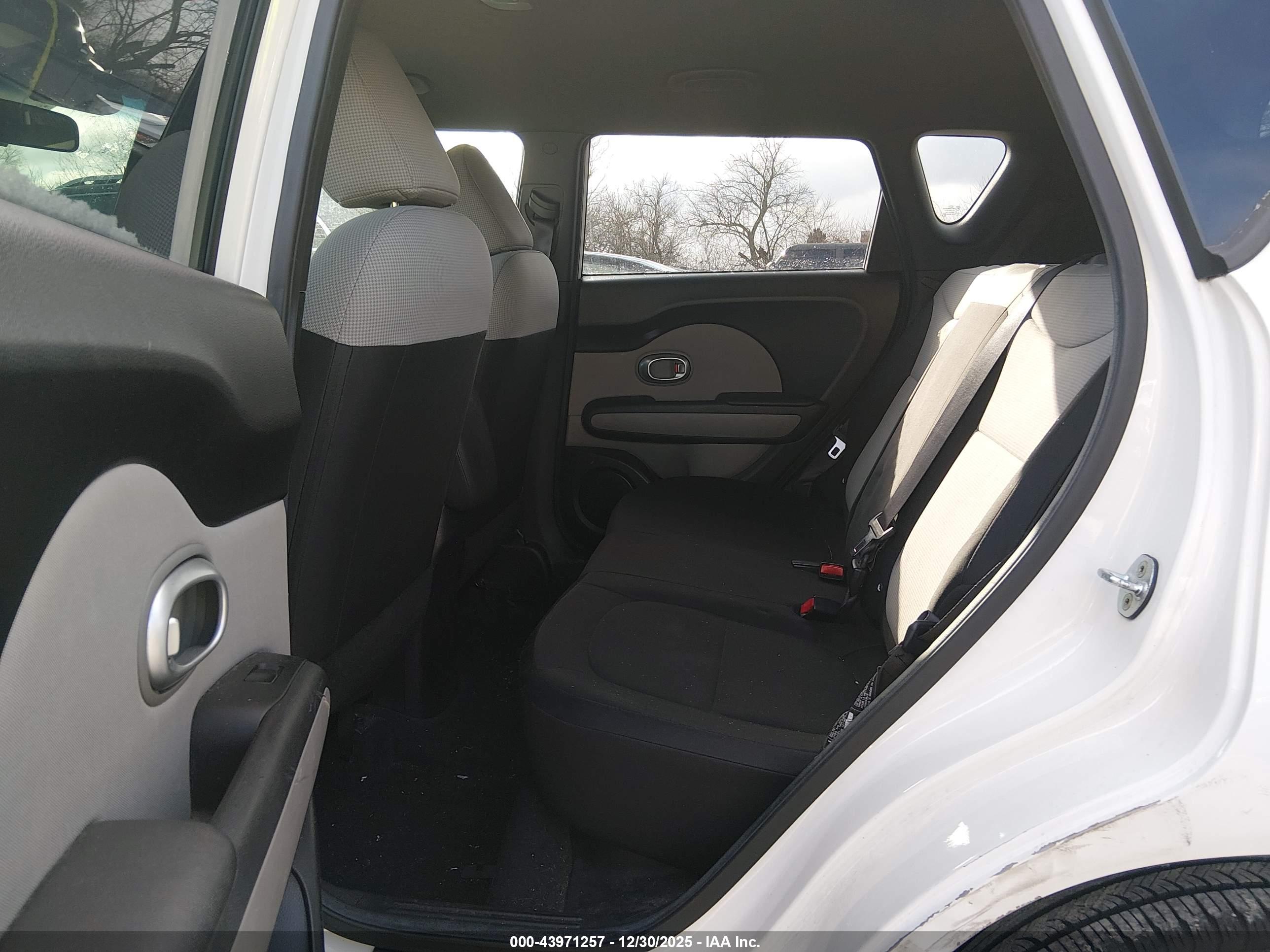 KIA SOUL image 8