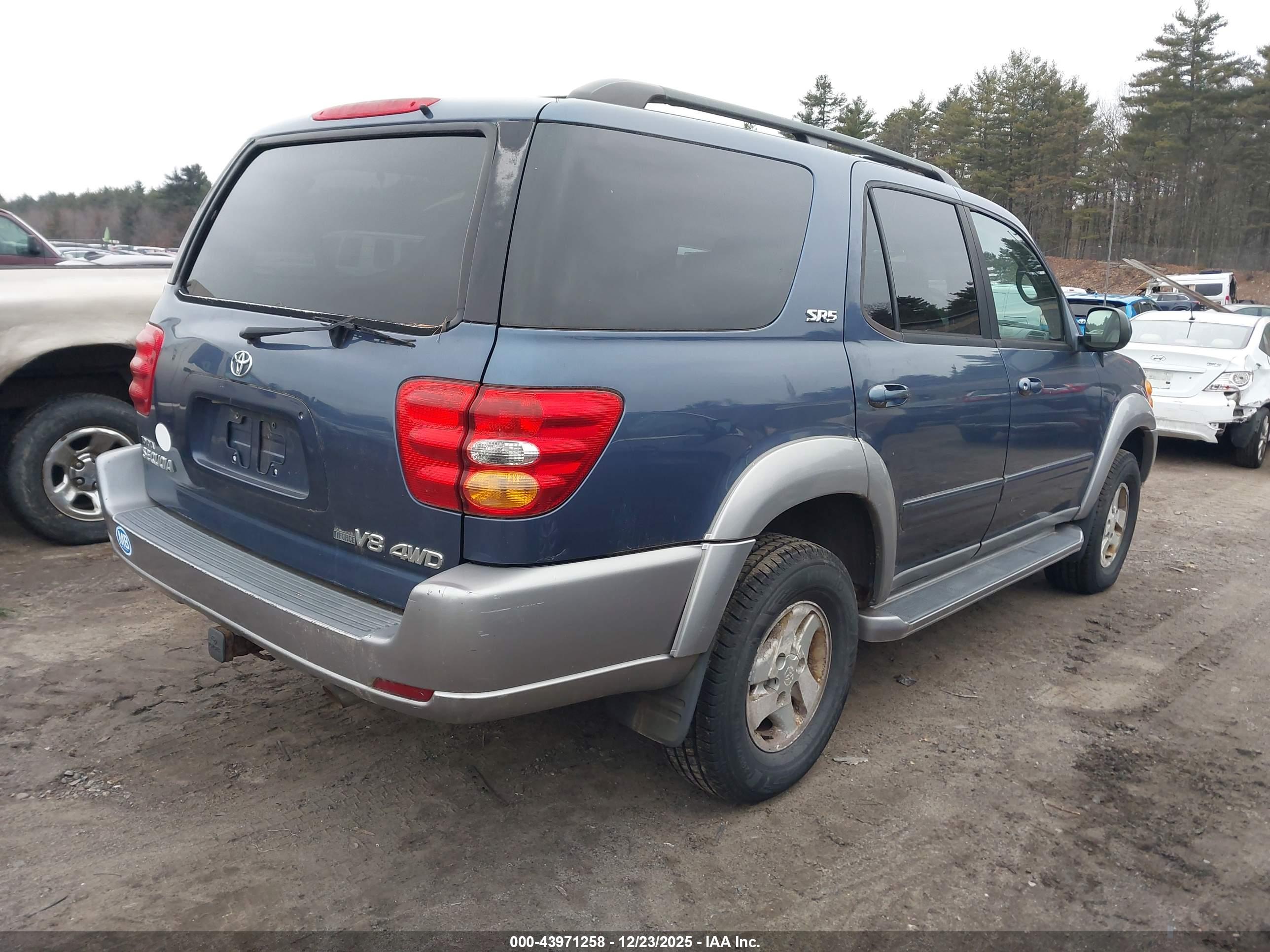 TOYOTA SEQUOIA image 4