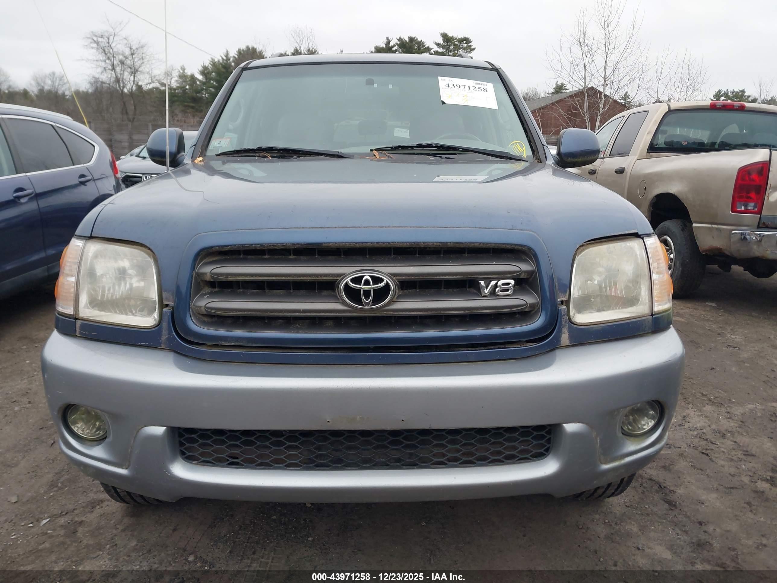 TOYOTA SEQUOIA image 6