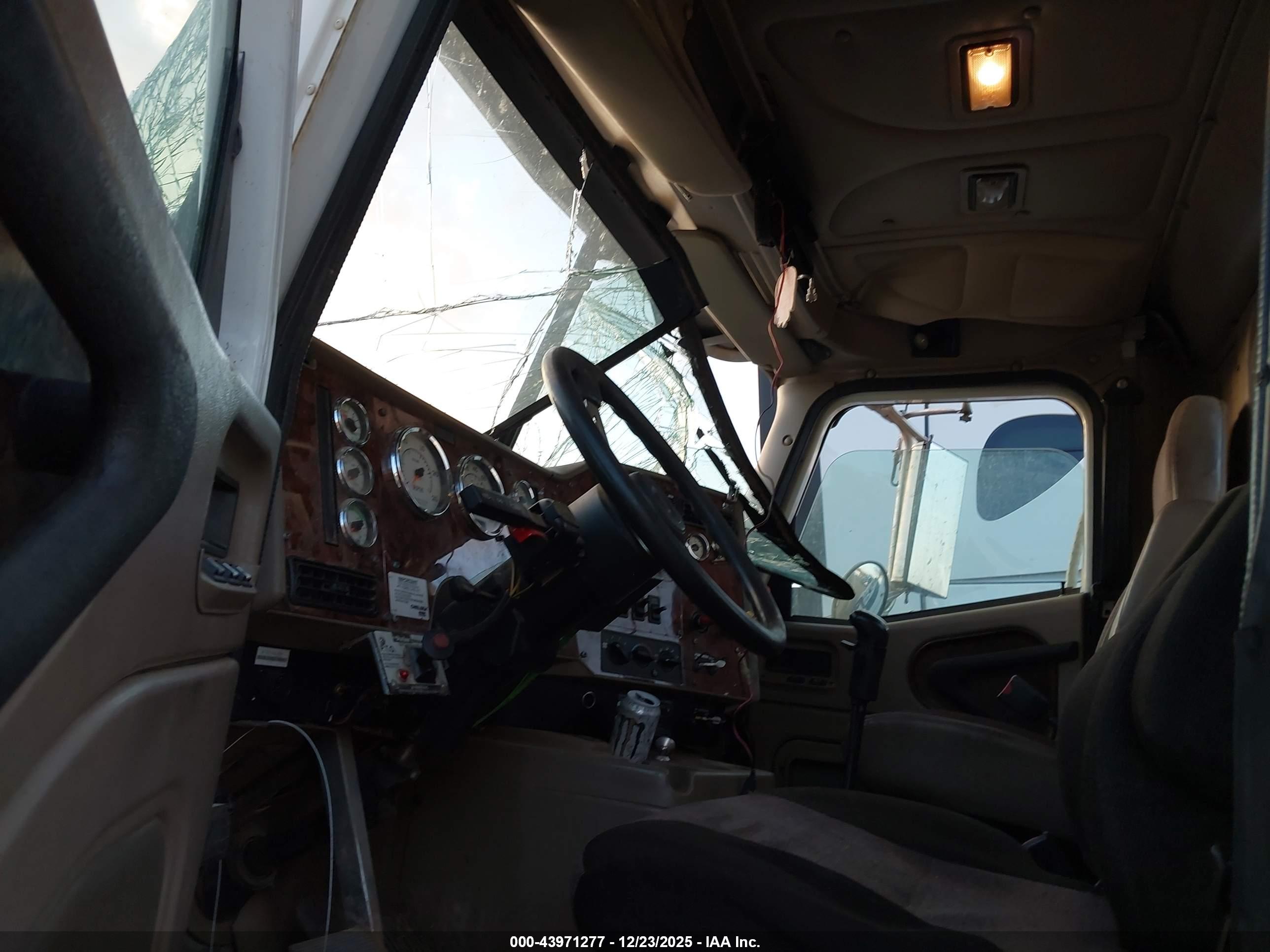 INTERNATIONAL 9900 image 8