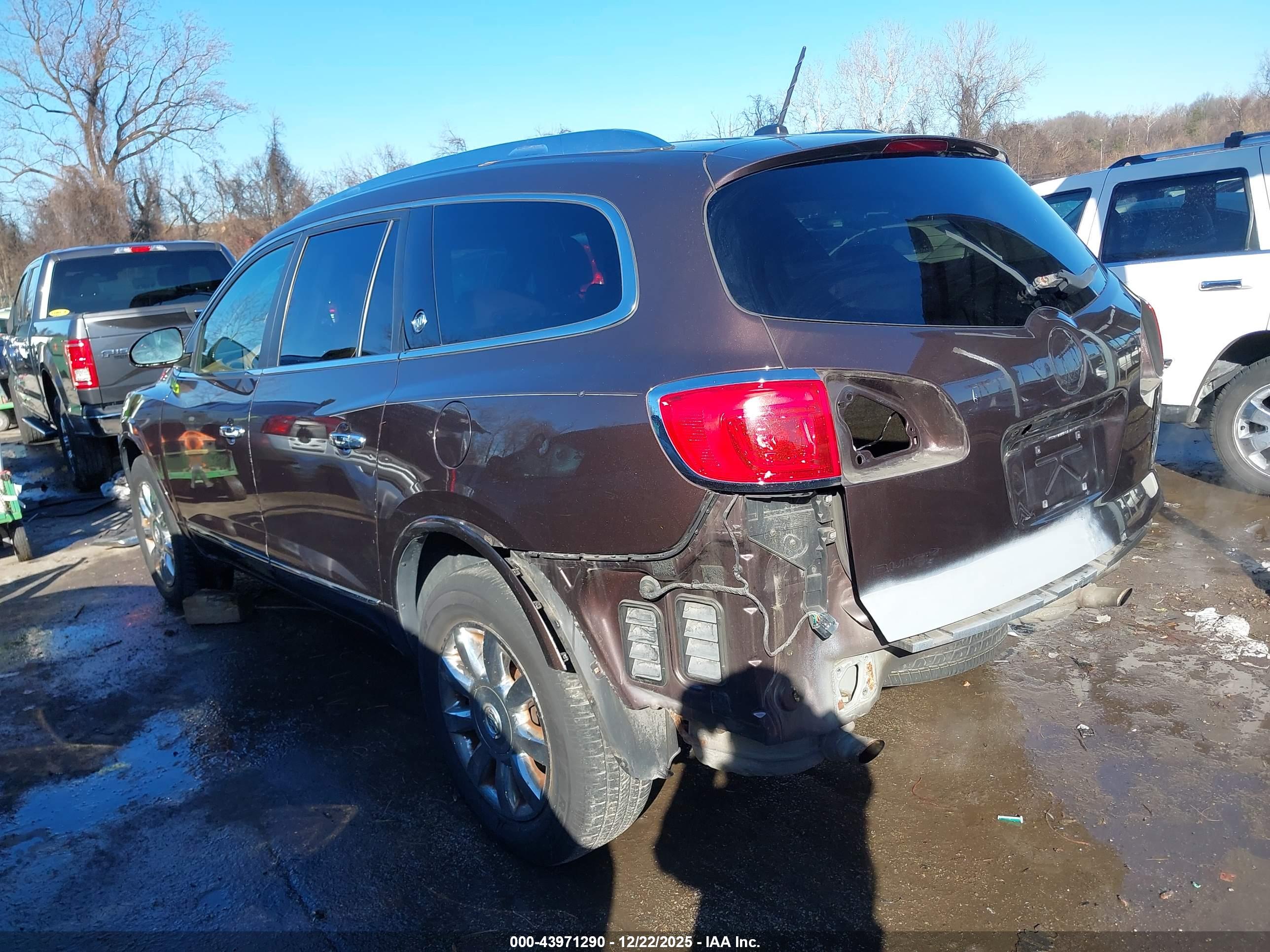 BUICK ENCLAVE image 3