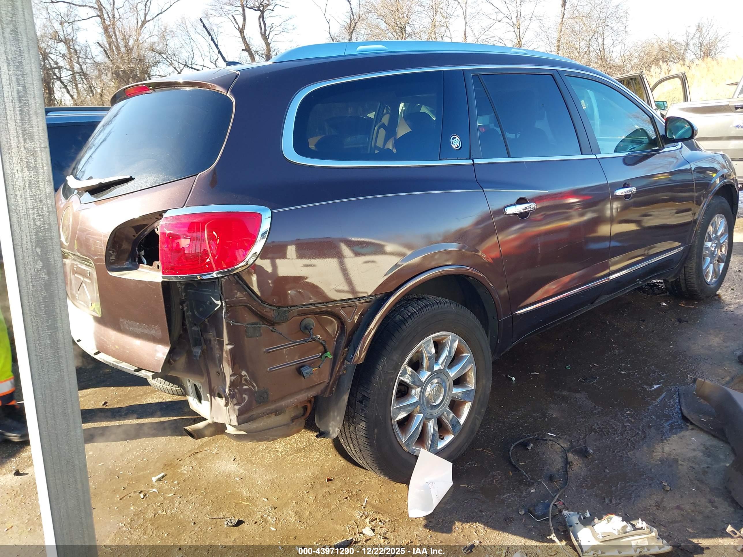 BUICK ENCLAVE image 4