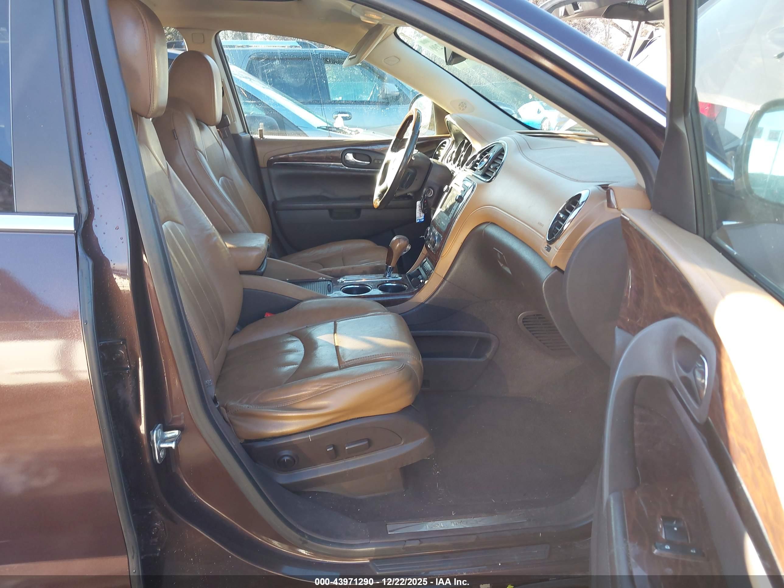 BUICK ENCLAVE image 5