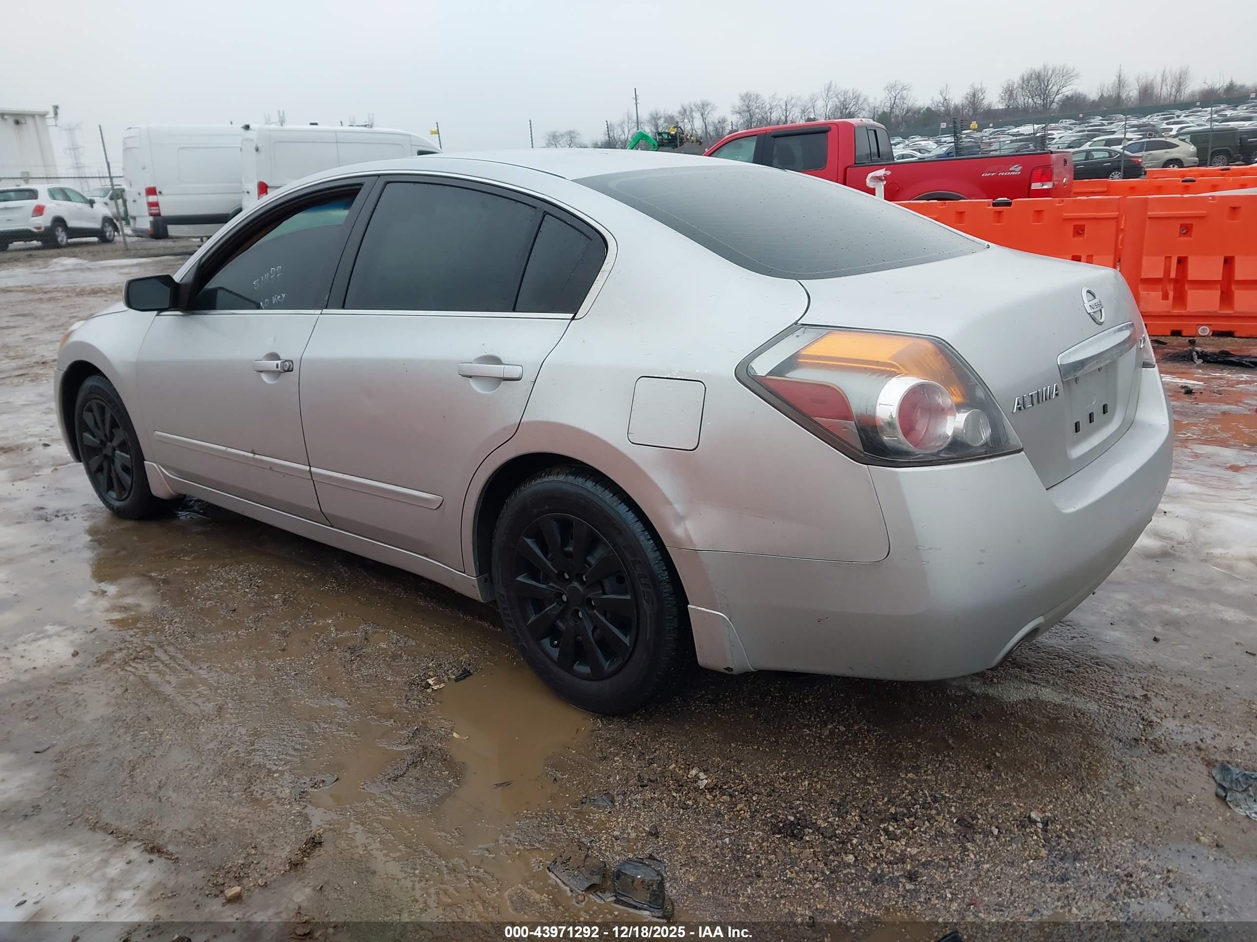 NISSAN ALTIMA image 3