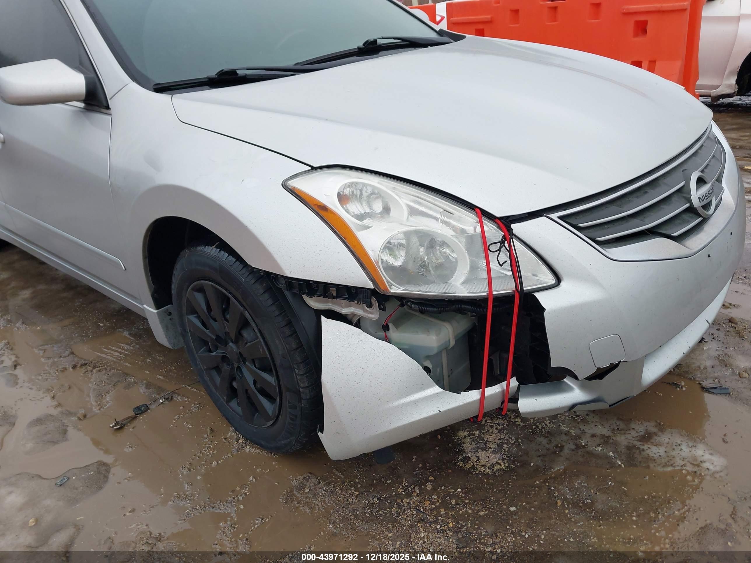 NISSAN ALTIMA image 6