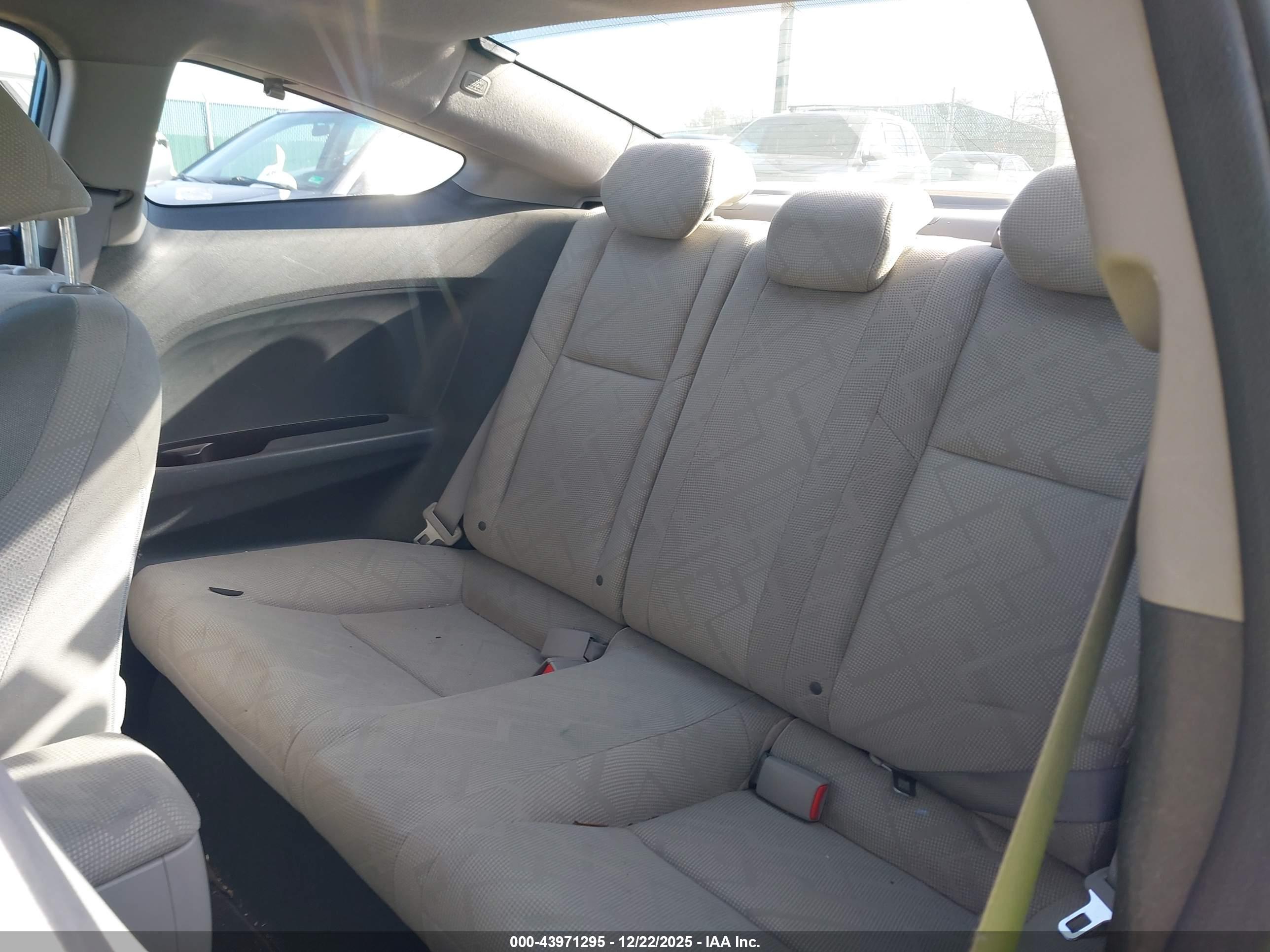 HONDA CIVIC image 8