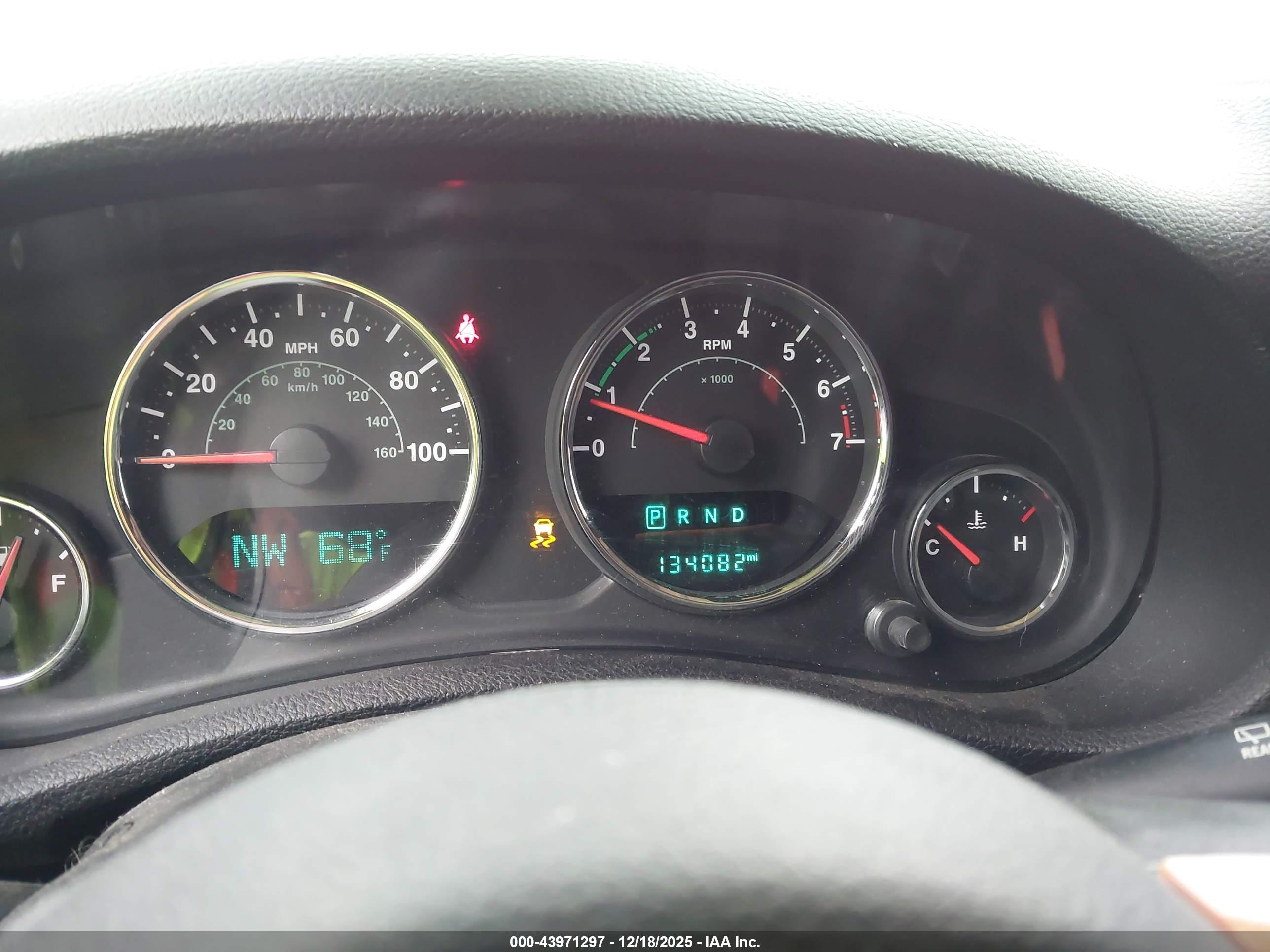 JEEP WRANGLER image 7