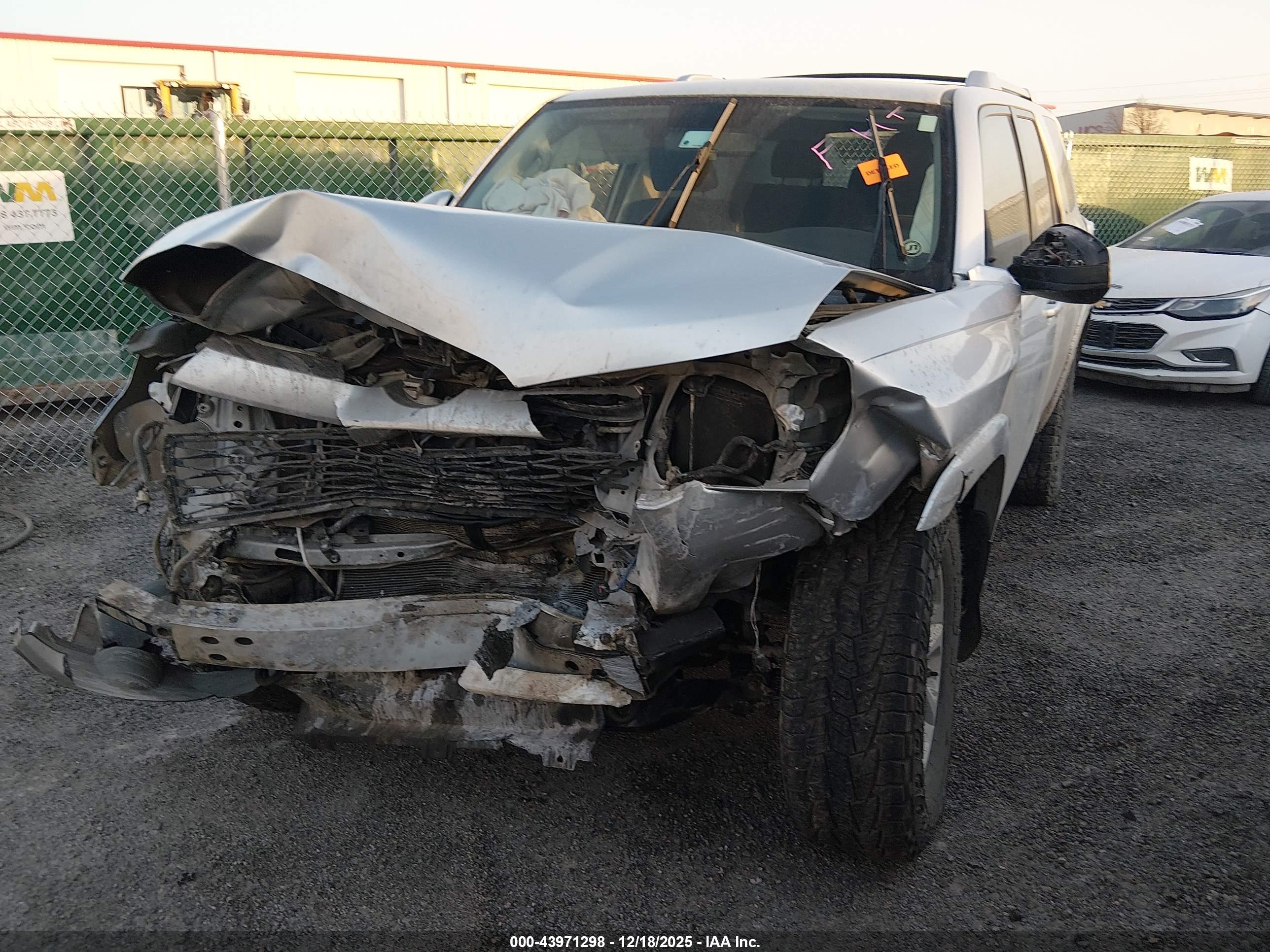 TOYOTA 4RUNNER image 2